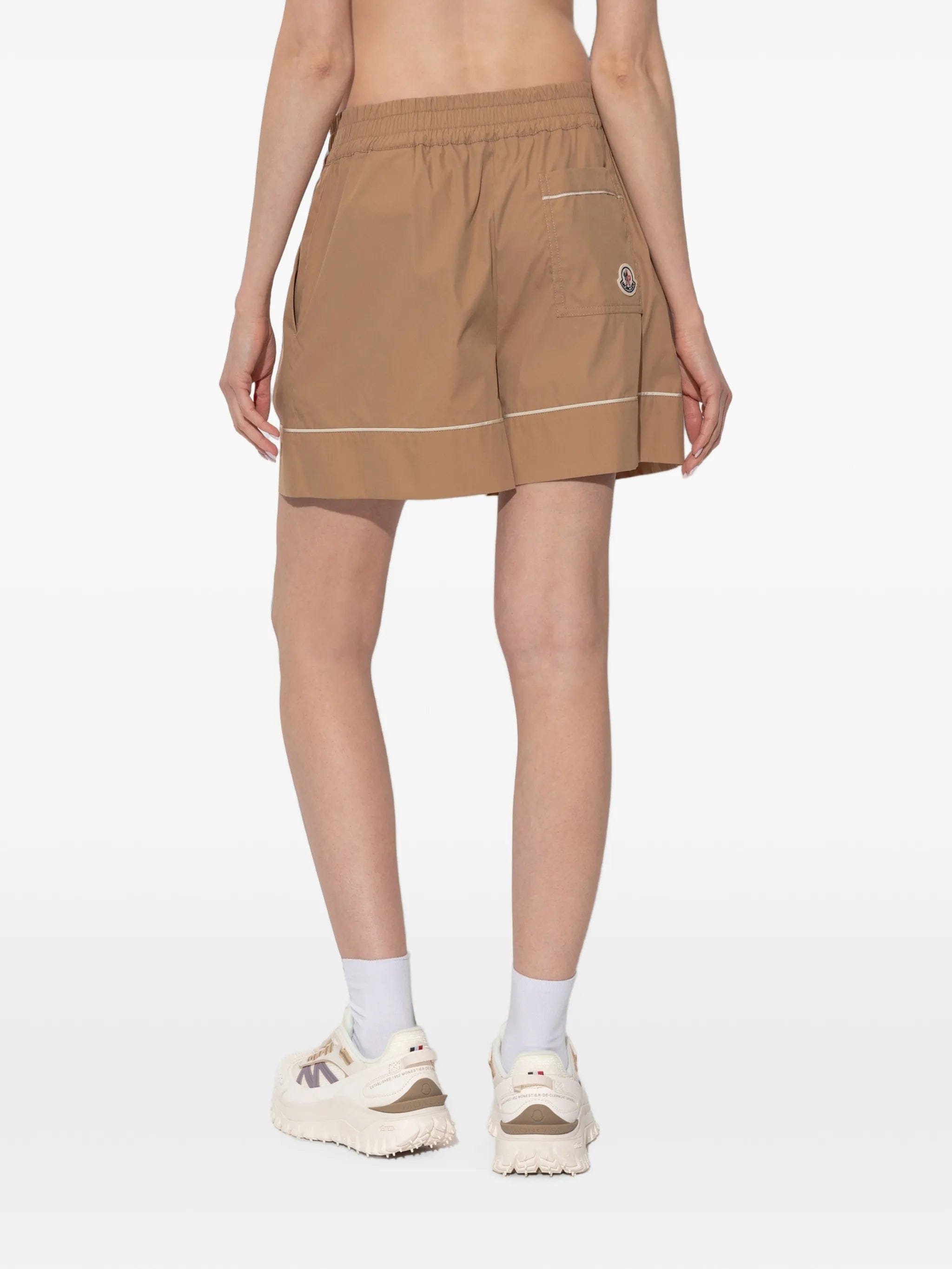 Moncler logo - patch tailored shorts