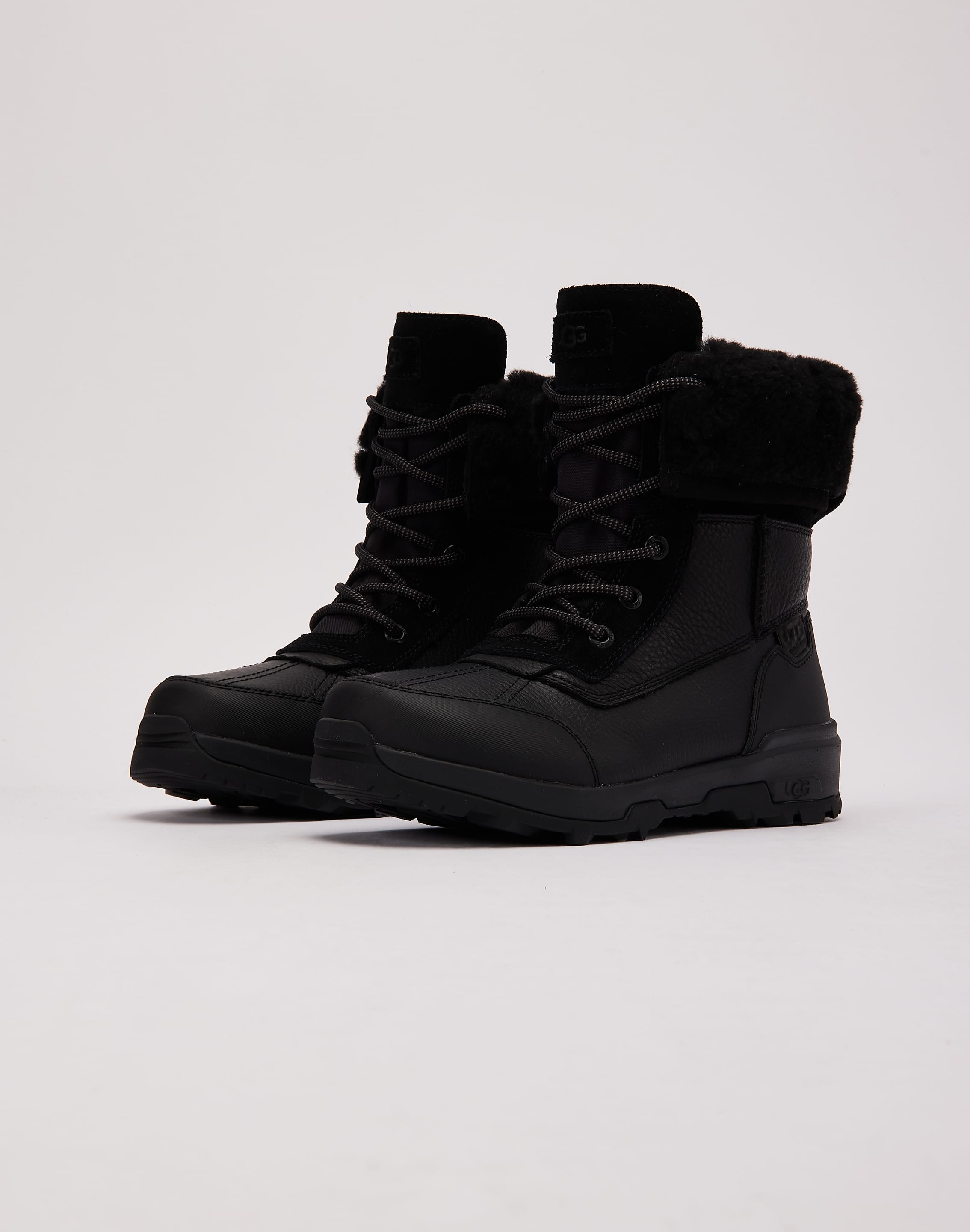 UGG Adirondack Boot XXV Grade - School