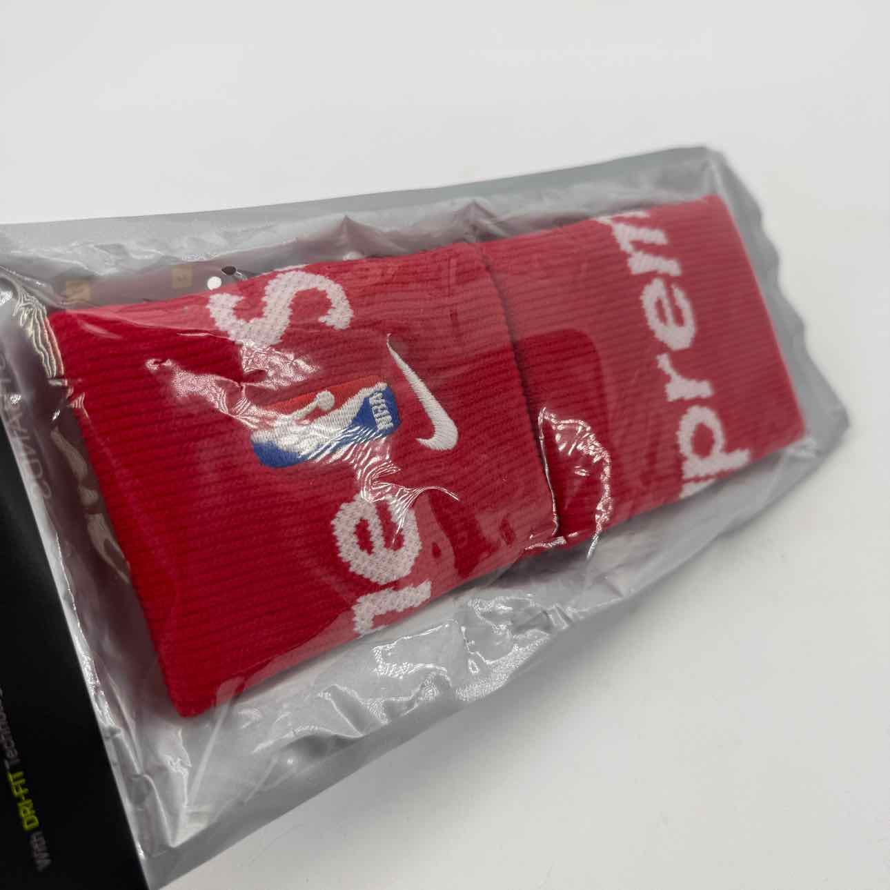 Supreme Wristband NBA New Red Size OS