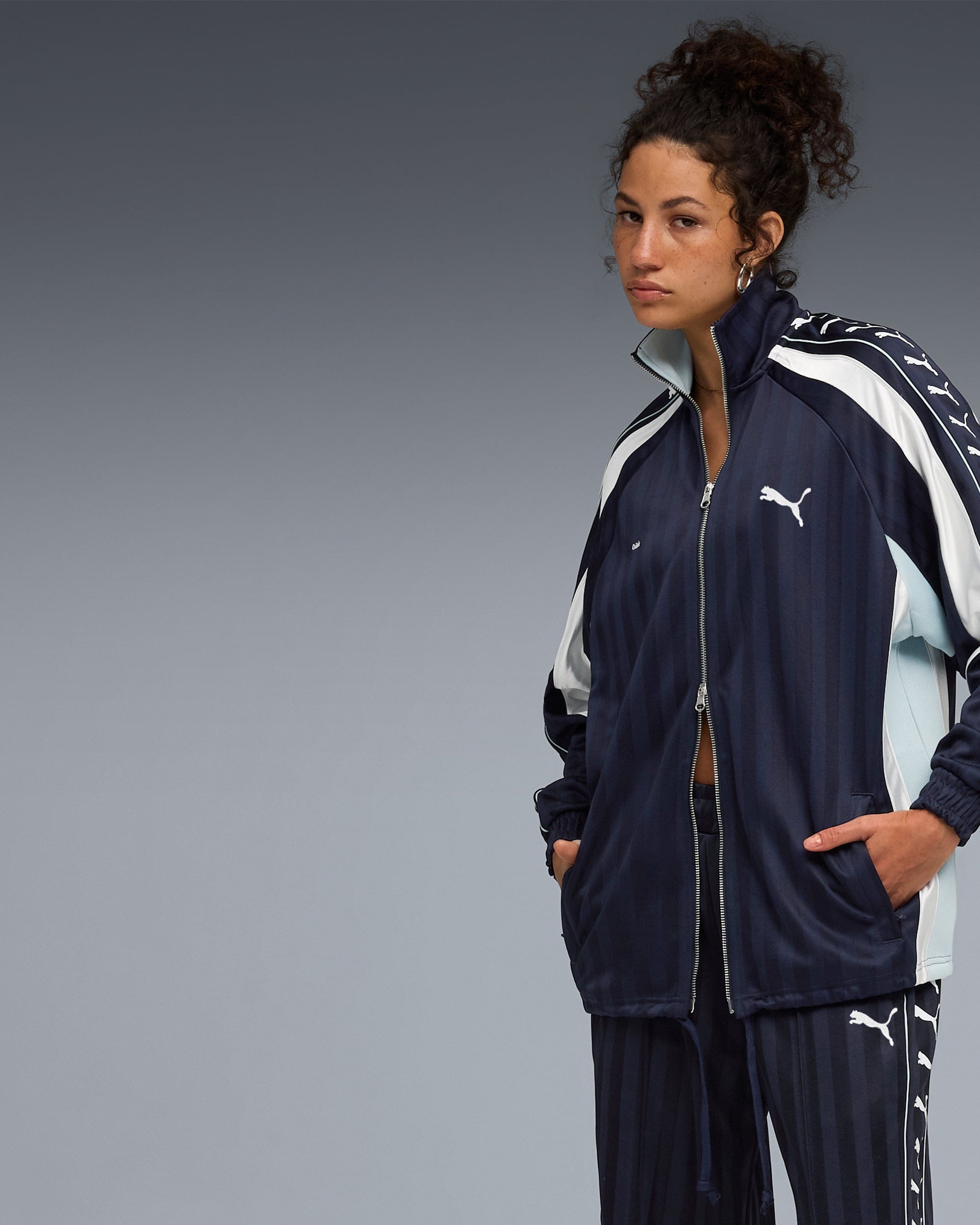 Puma Chaqueta de chandal Oversize Puma x Guizio T7 para mujer