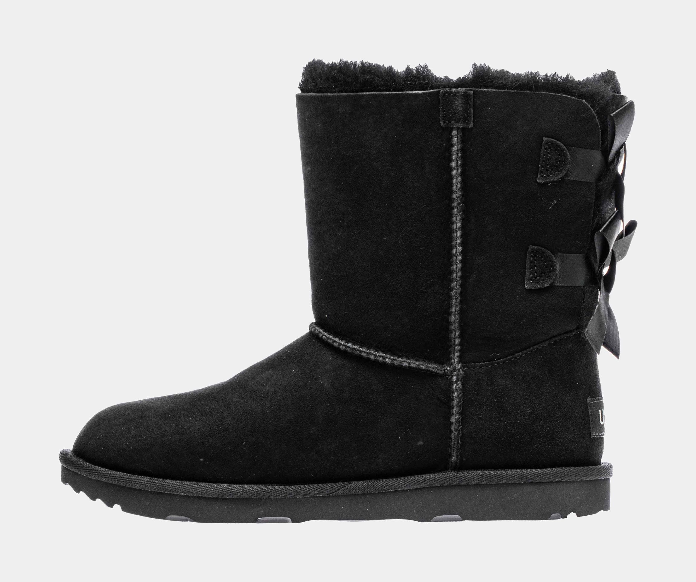 UGG Classic Bailey Bow 2 Grade School Boots (Black)