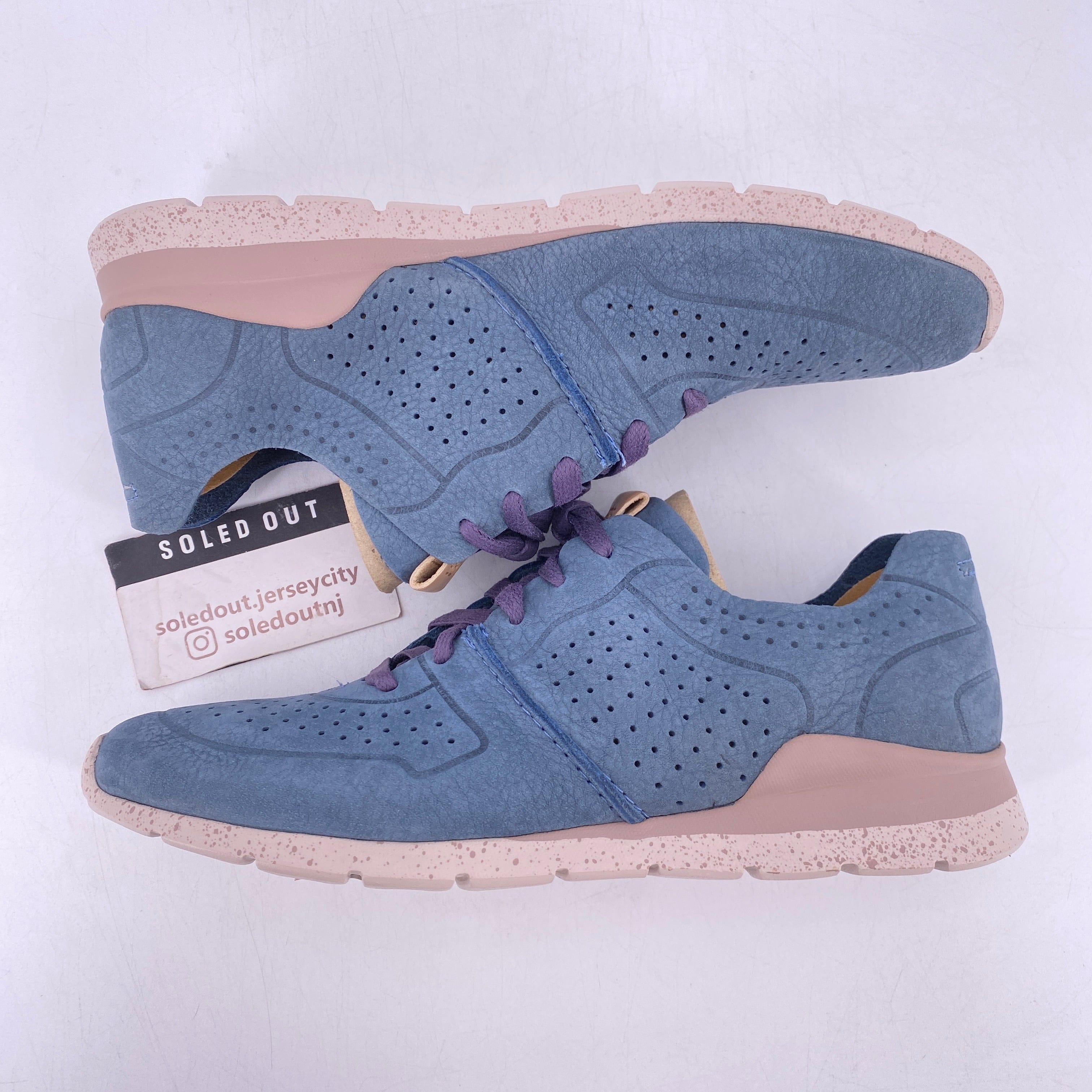 UGG (W) Tye Blue New Size 9W