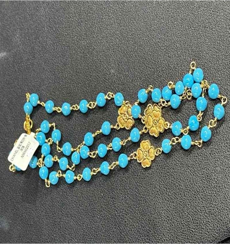 CHANEL Blue Glass Four - Leaf Clover Necklace NW602017