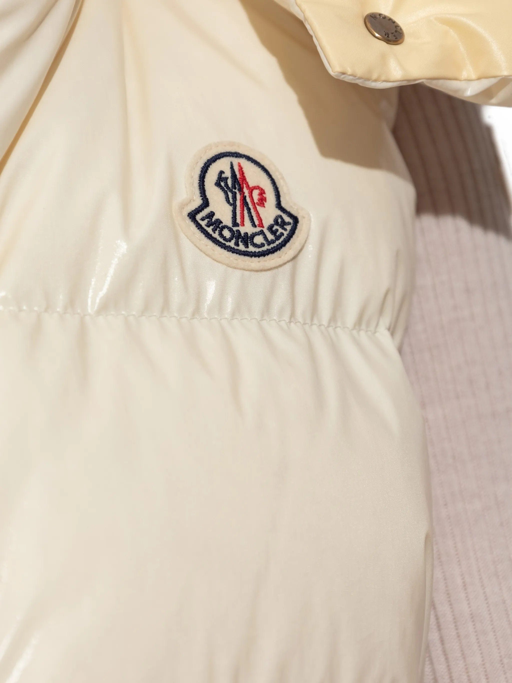 Moncler Niverolle hooded puffer gilet