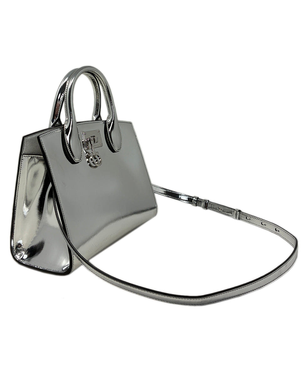 Ferragamo Metallic Silver Hardware Push Release Leather W/Strap Handbag