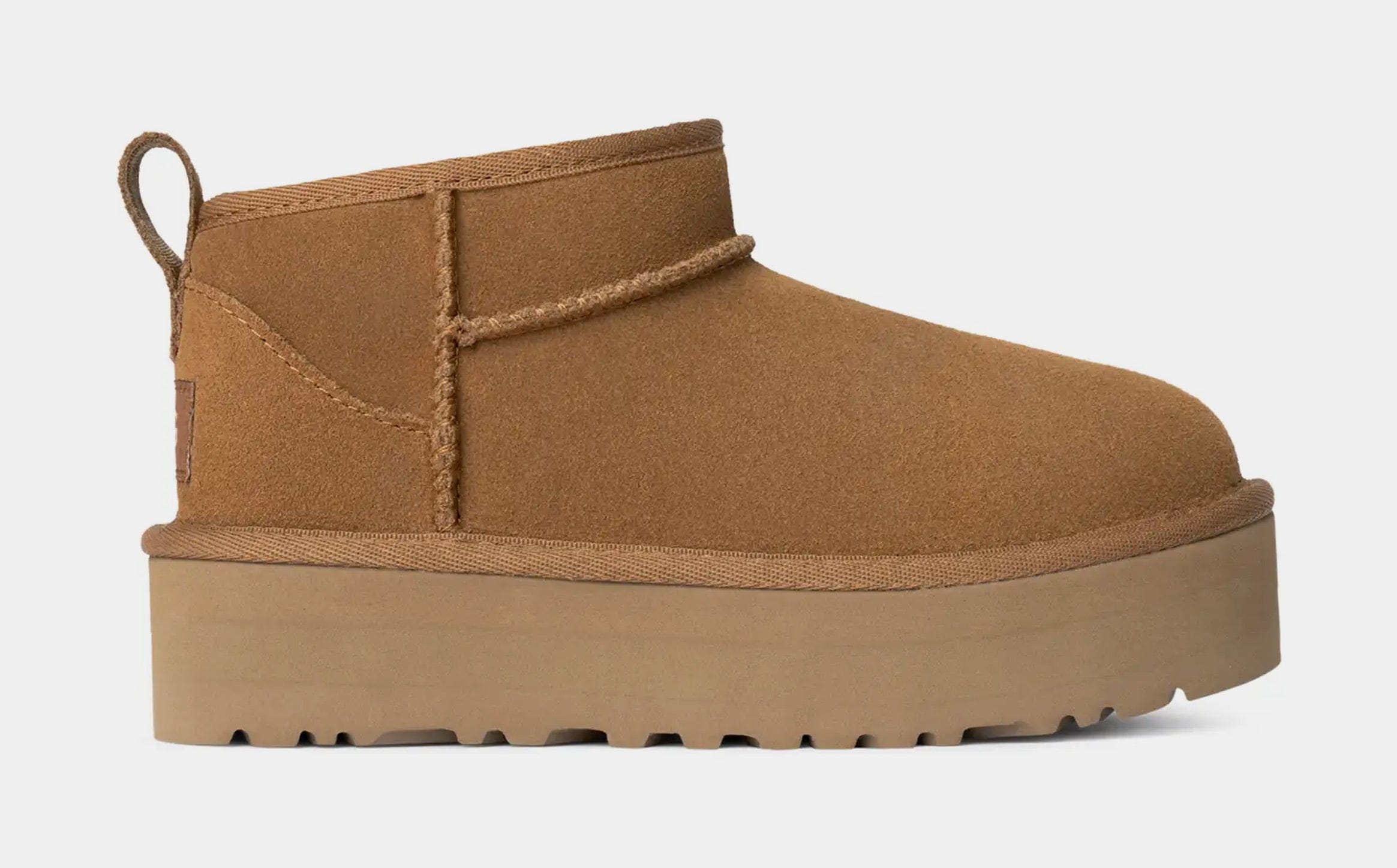 UGG Classic Ultra Mini Platform Grade School Boots (Chestnut)