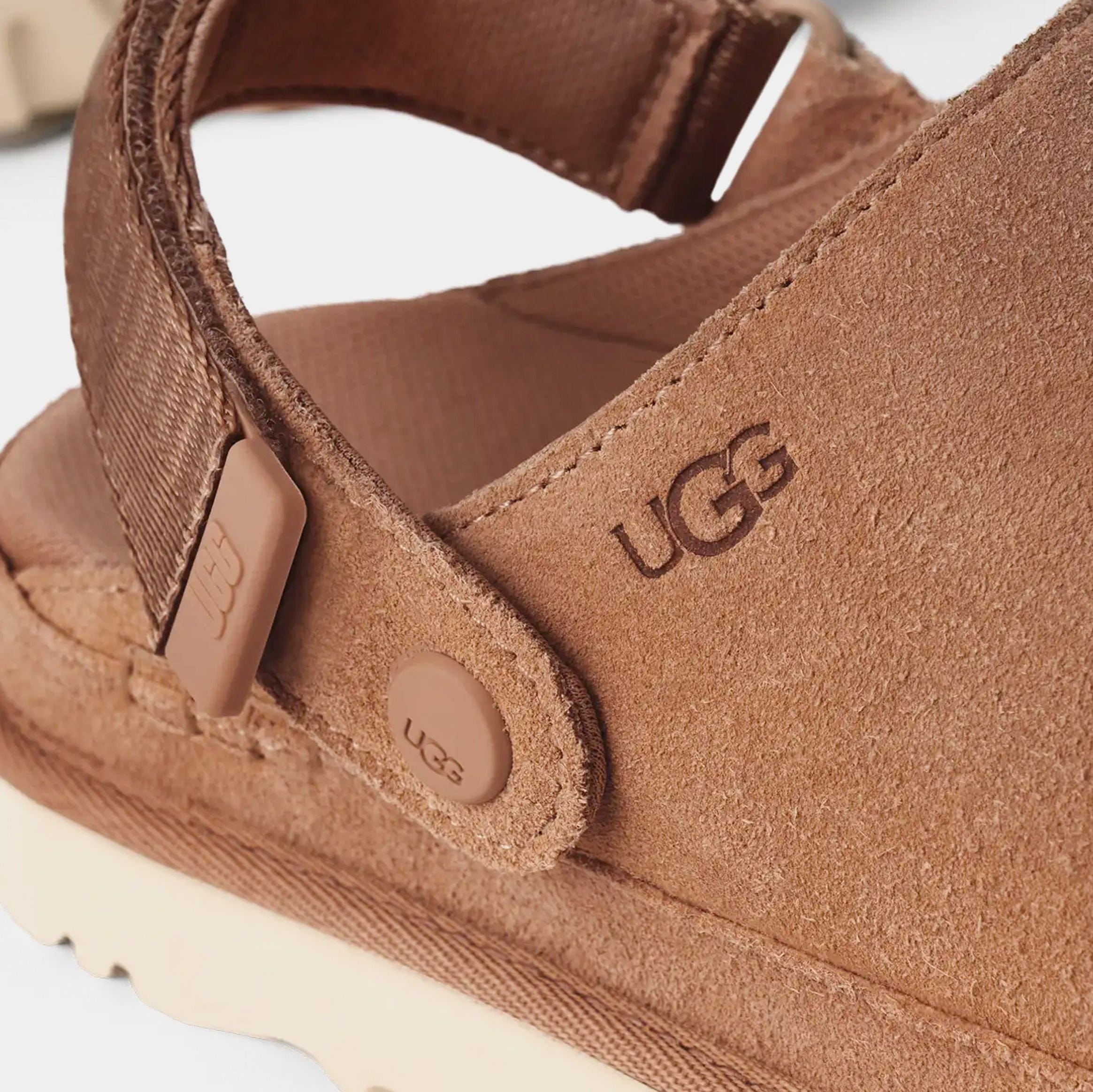 UGG Goldenstar Clog Womens Sandals (Chesnut)