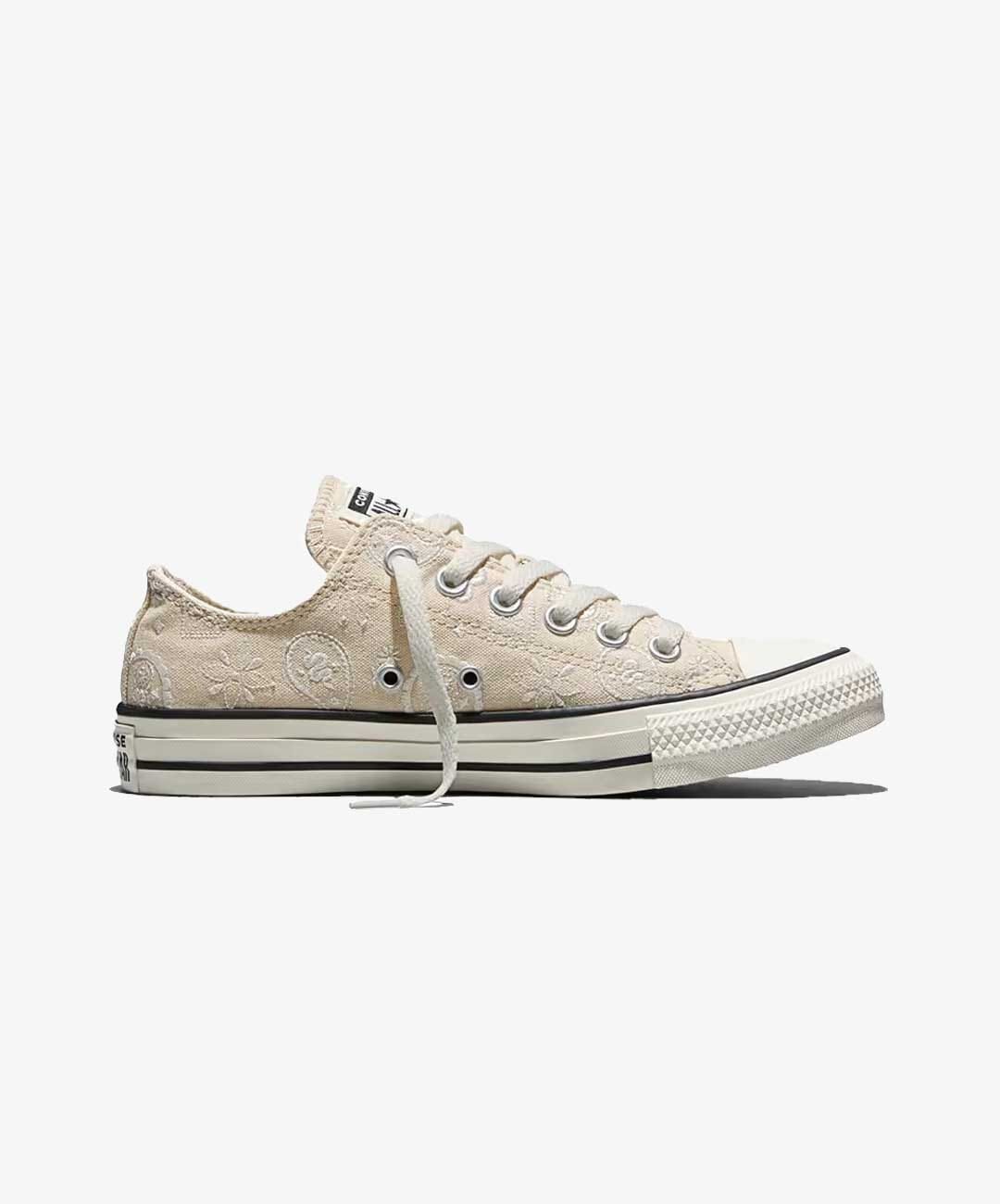 CONVERSE | CHUCK TAYLOR ALL STAR { NATURAL IVORY/EGRET/BLACK