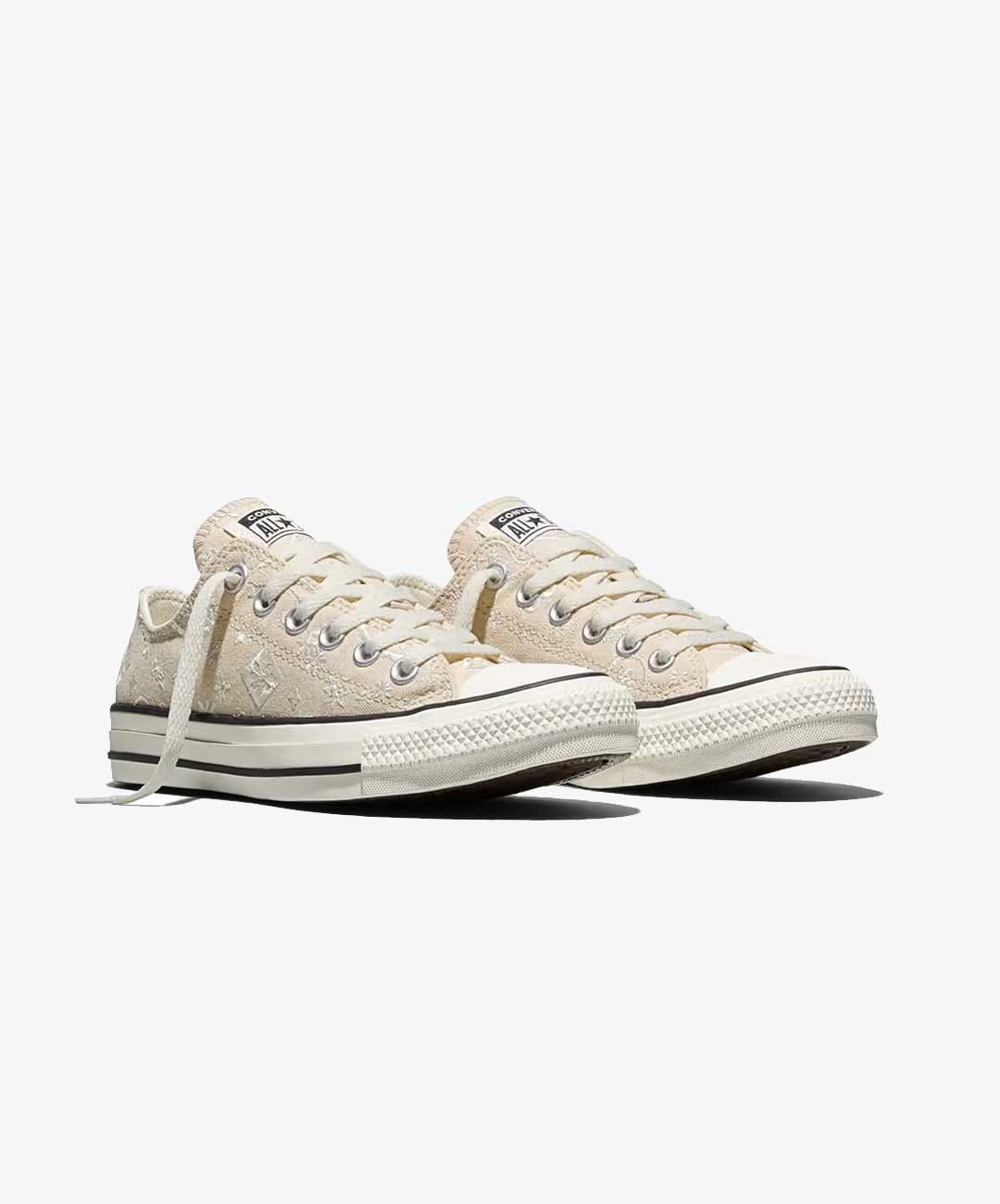 CONVERSE | CHUCK TAYLOR ALL STAR { NATURAL IVORY/EGRET/BLACK