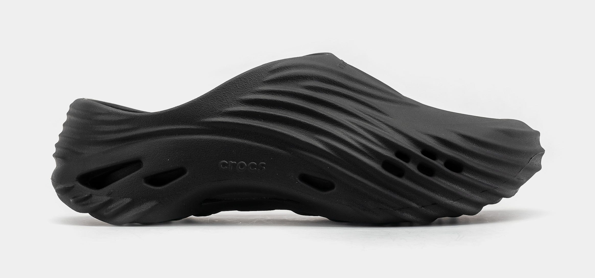 CROCS Echo Wave Mens Sandals (Black/Black)