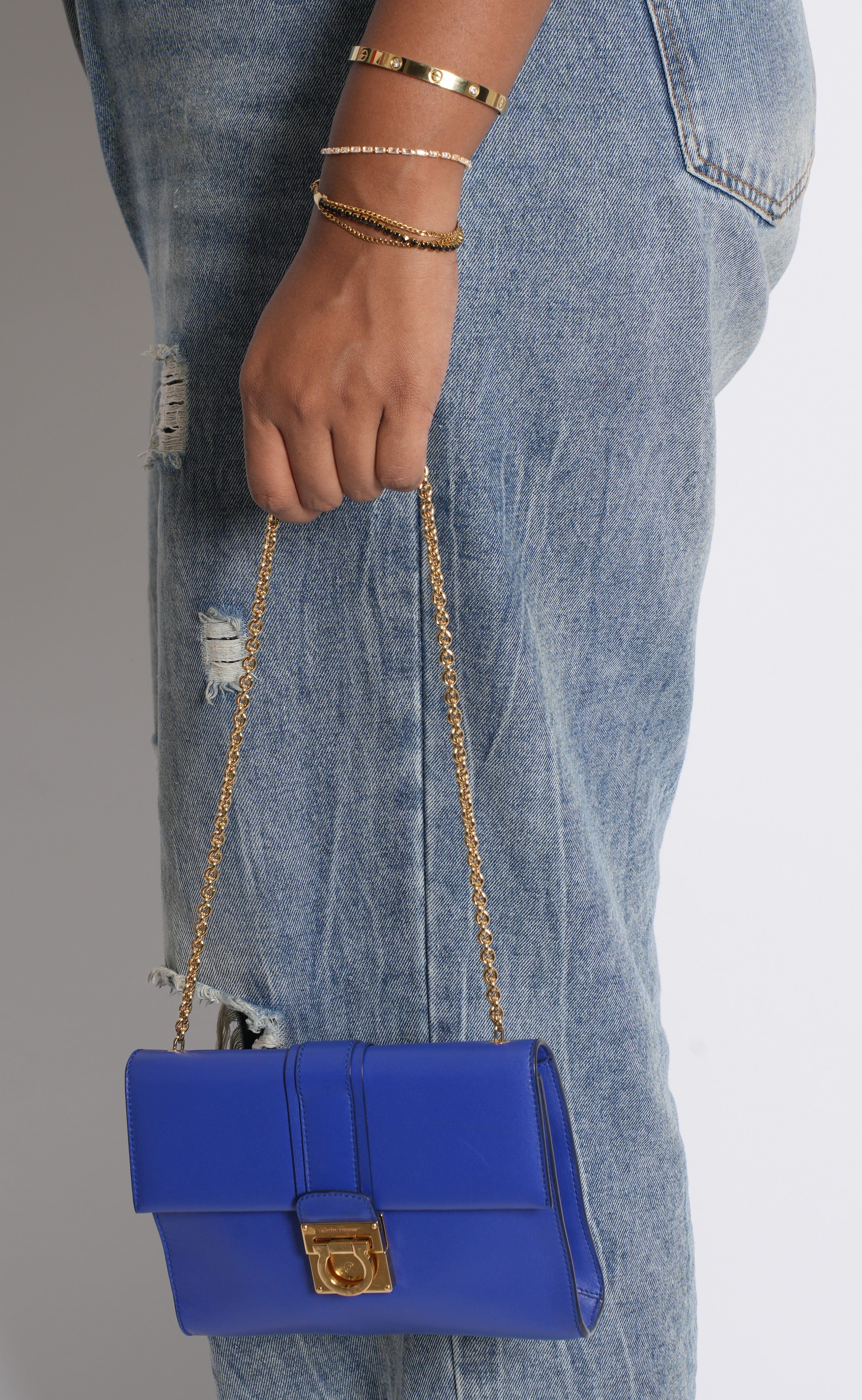 Salvatore ferragamo zaffiro viola handbag