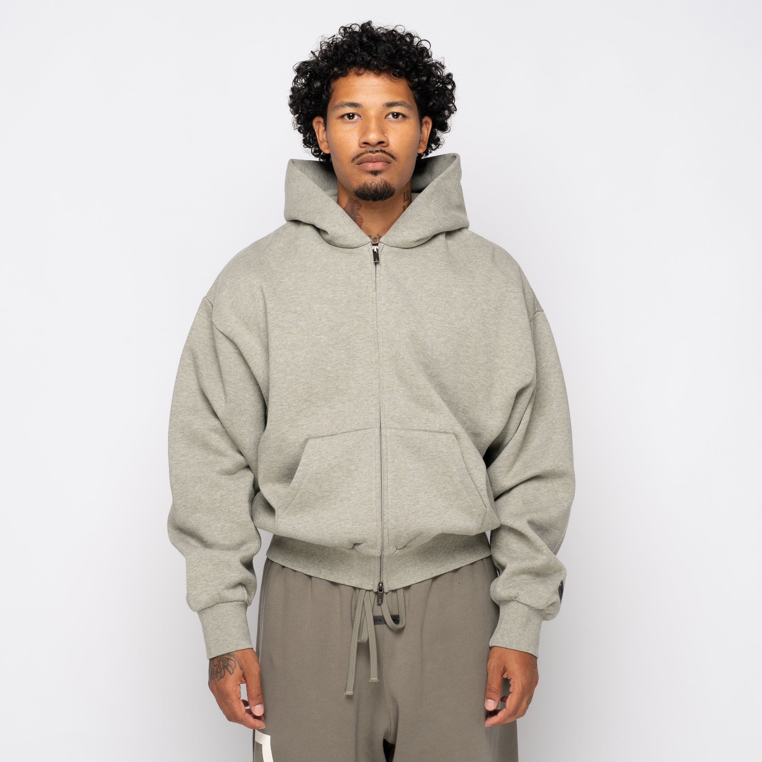 Fear of God Essentials Classic Fit Fleece Zip Concrete 192SP254785F