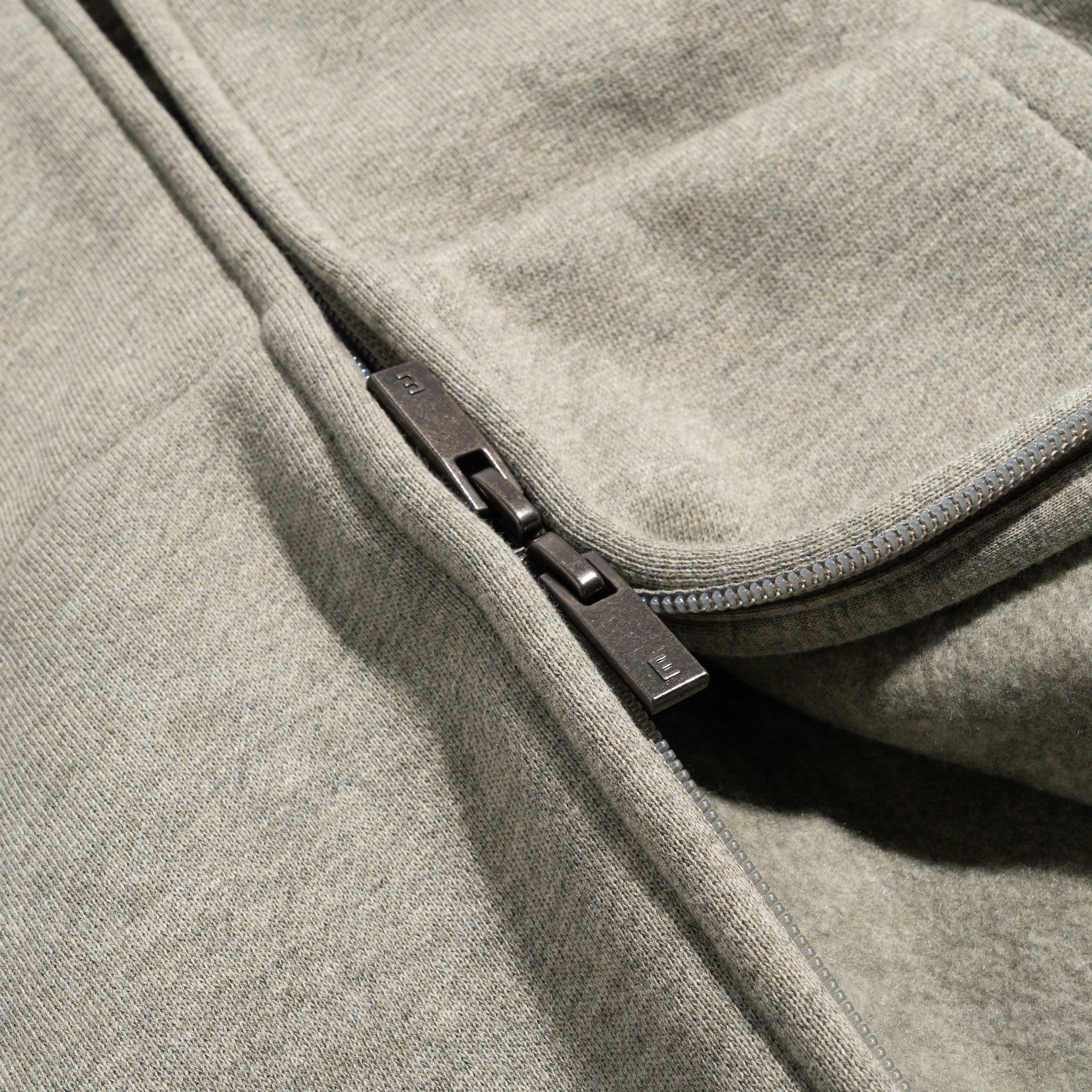 Fear of God Essentials Classic Fit Fleece Zip Concrete 192SP254785F