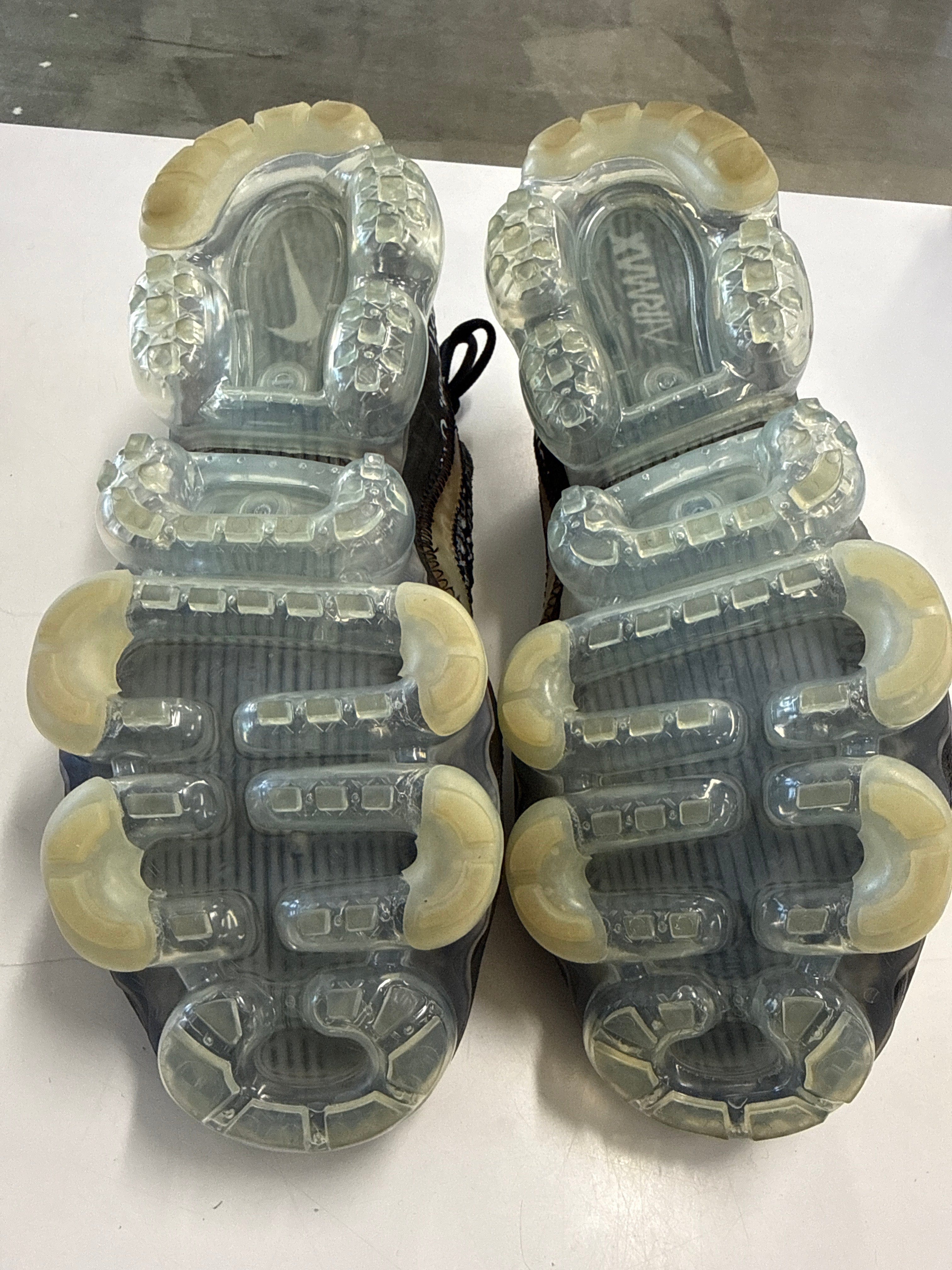 OFF WHITE AIR VAPORMAX BLACK 2018 - SIZE 9.5 (WORN)