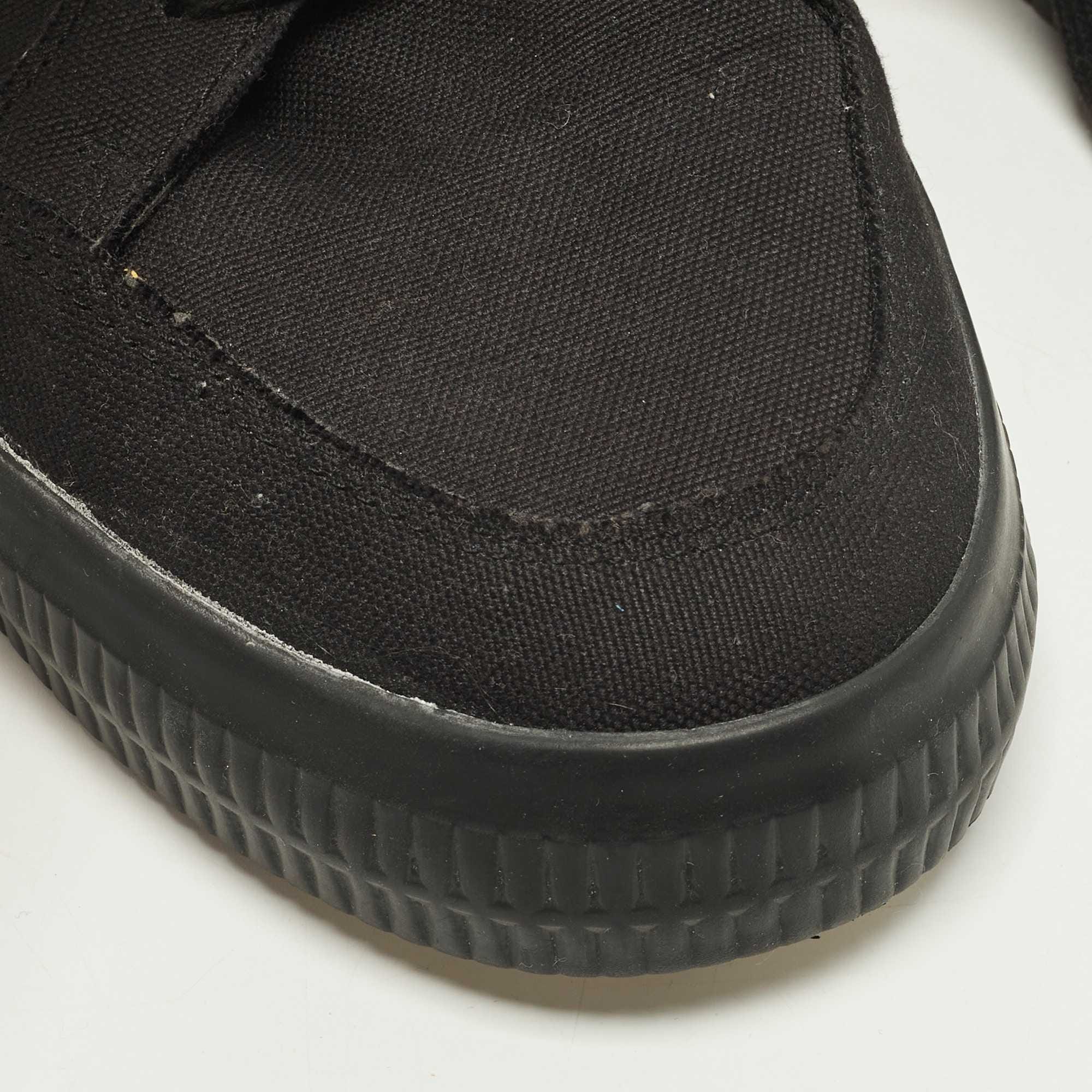Off - White Vulcanised