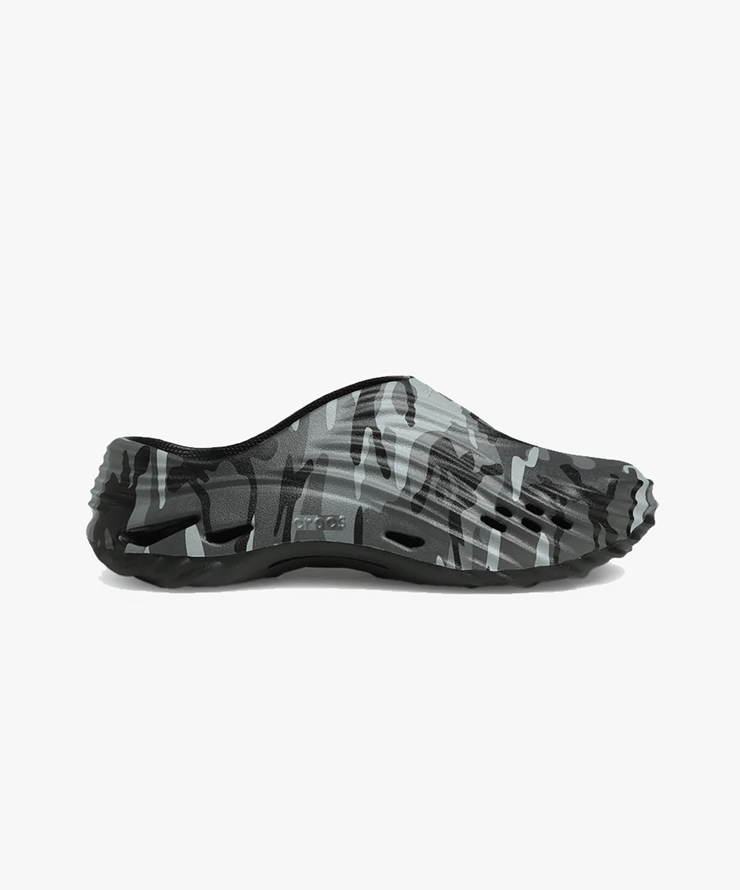 Crocs | ECHO CAMO WAVE CLOG { BLACK/SLATE GREY