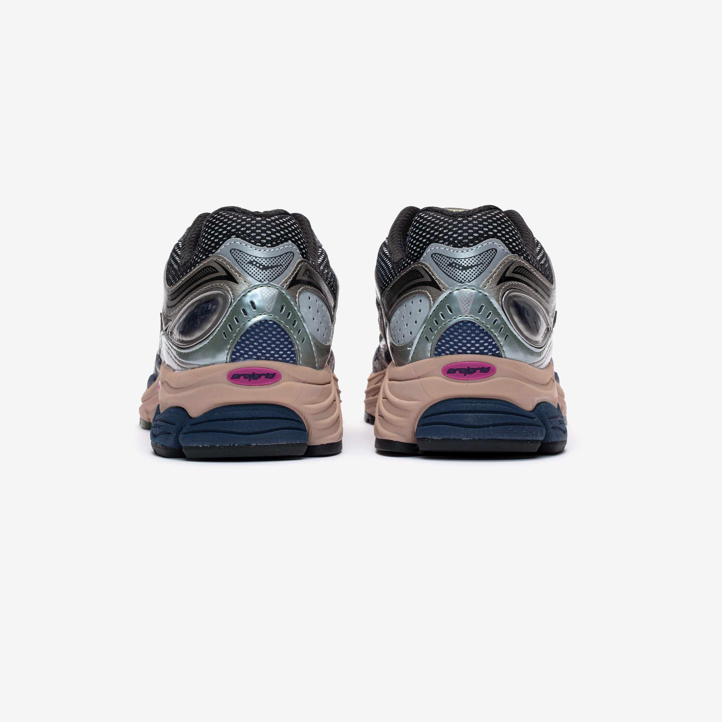 Saucony Progrid Omni 9 Disrupt