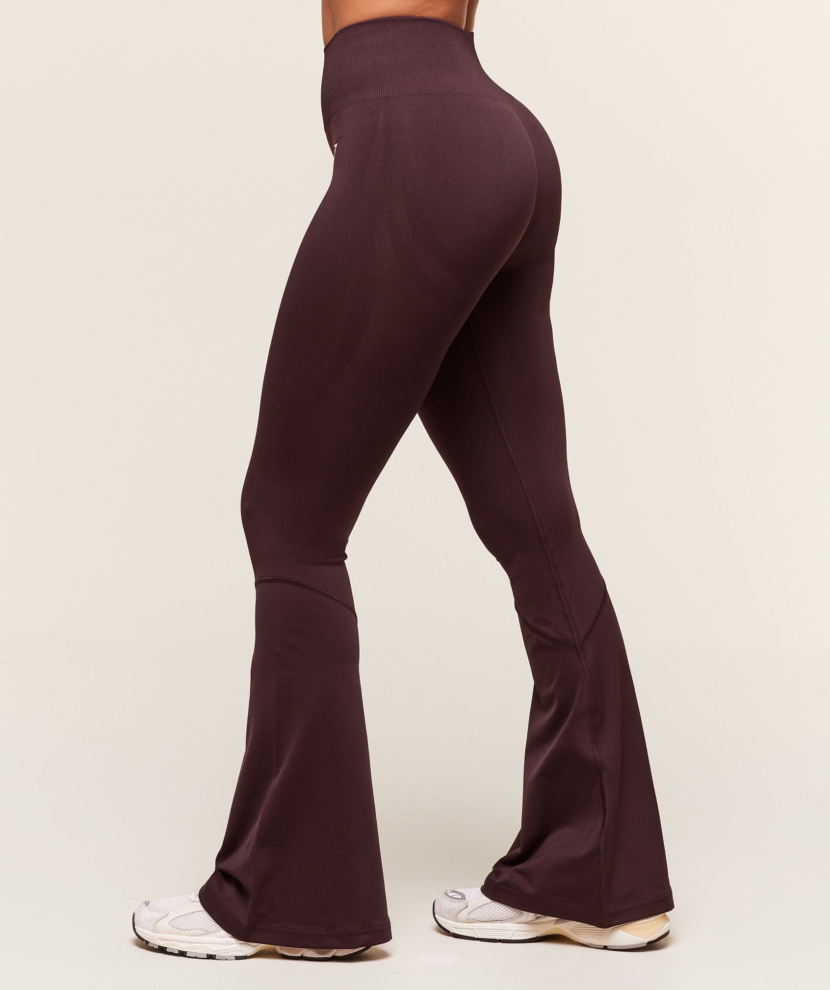 Gymshark Women's Gymshark Everyday Seamless Flared Leggings Cherry Purple