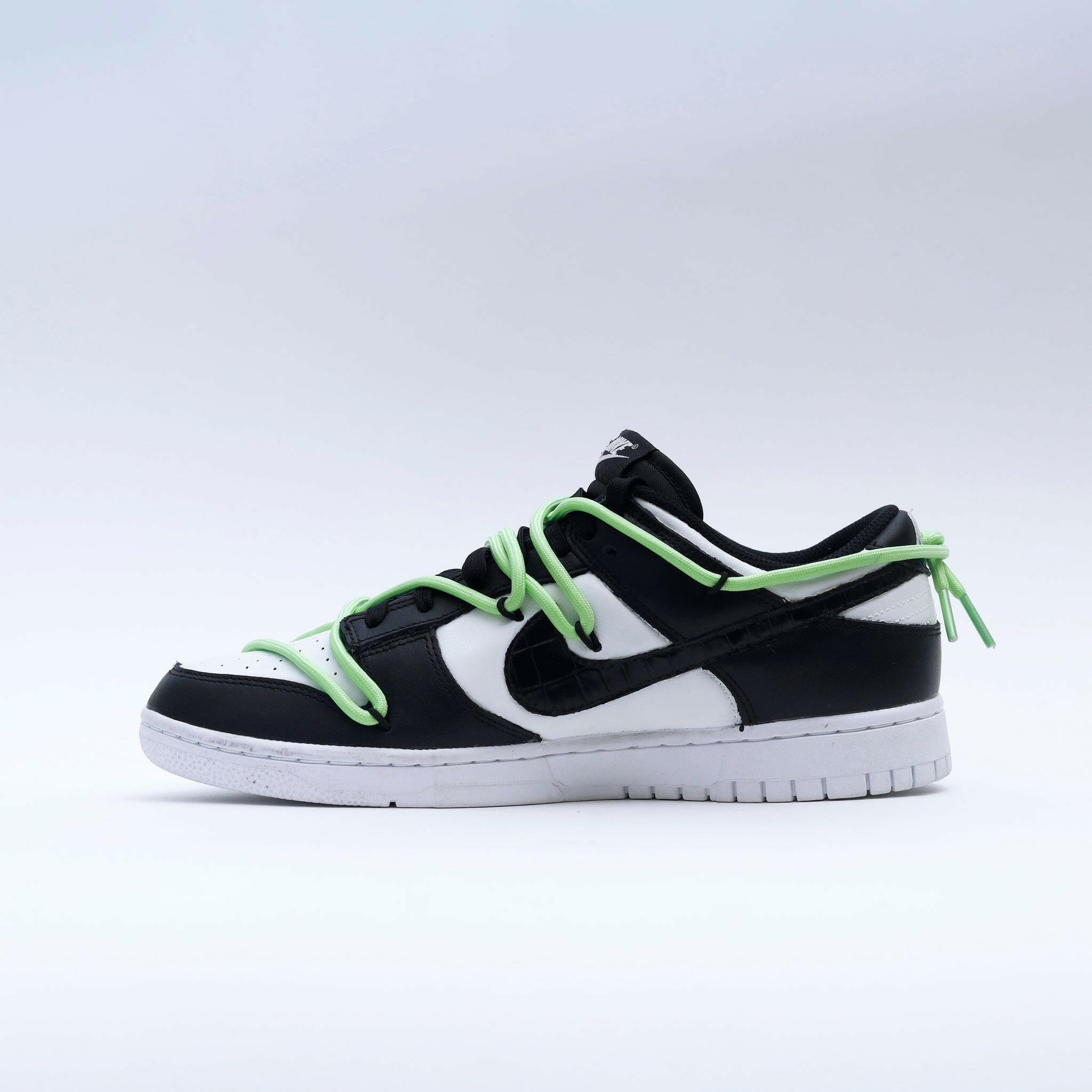 Mdcustoms GID PANDA DUNK LOW