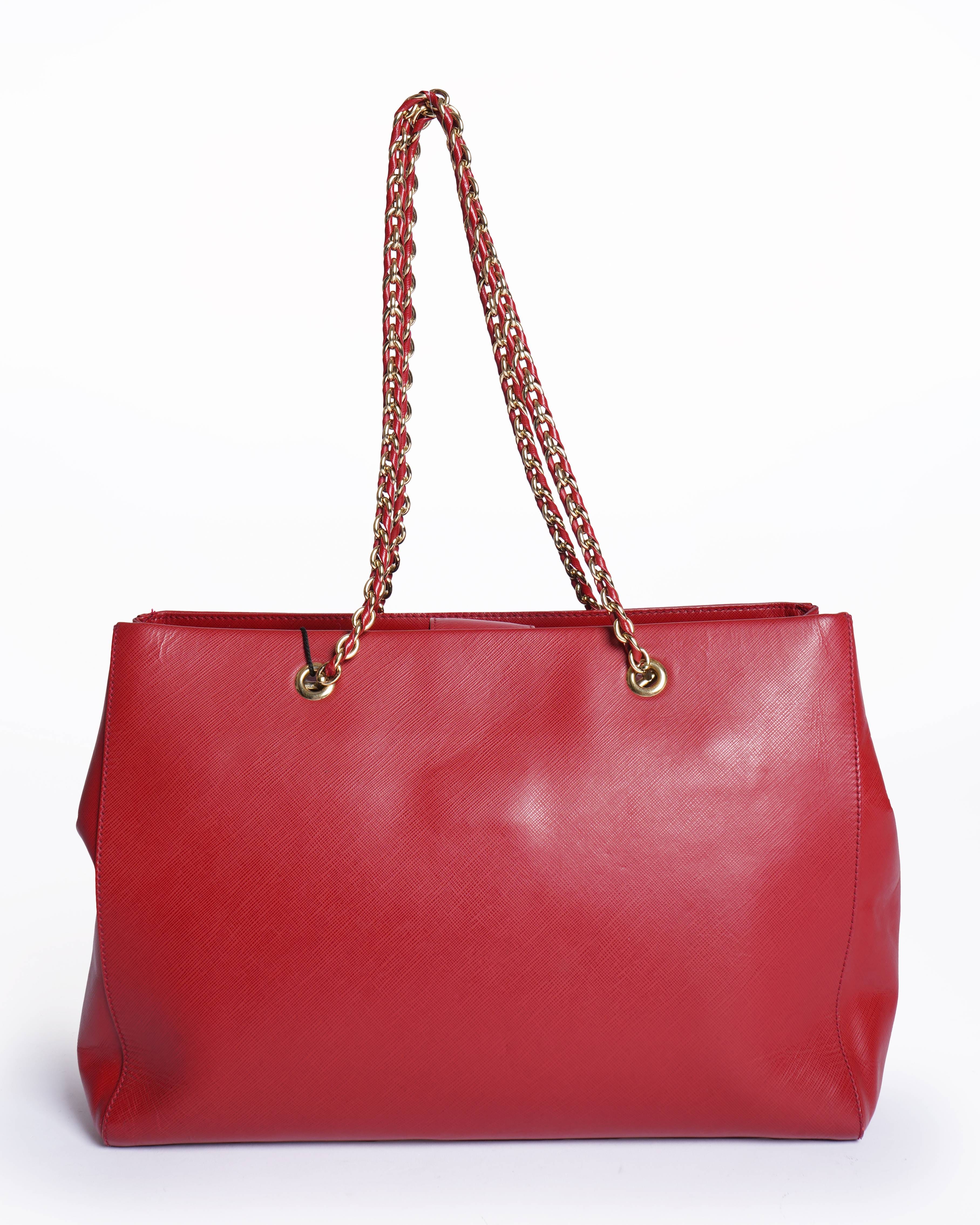 Salvatore ferragamo red me like tote bag