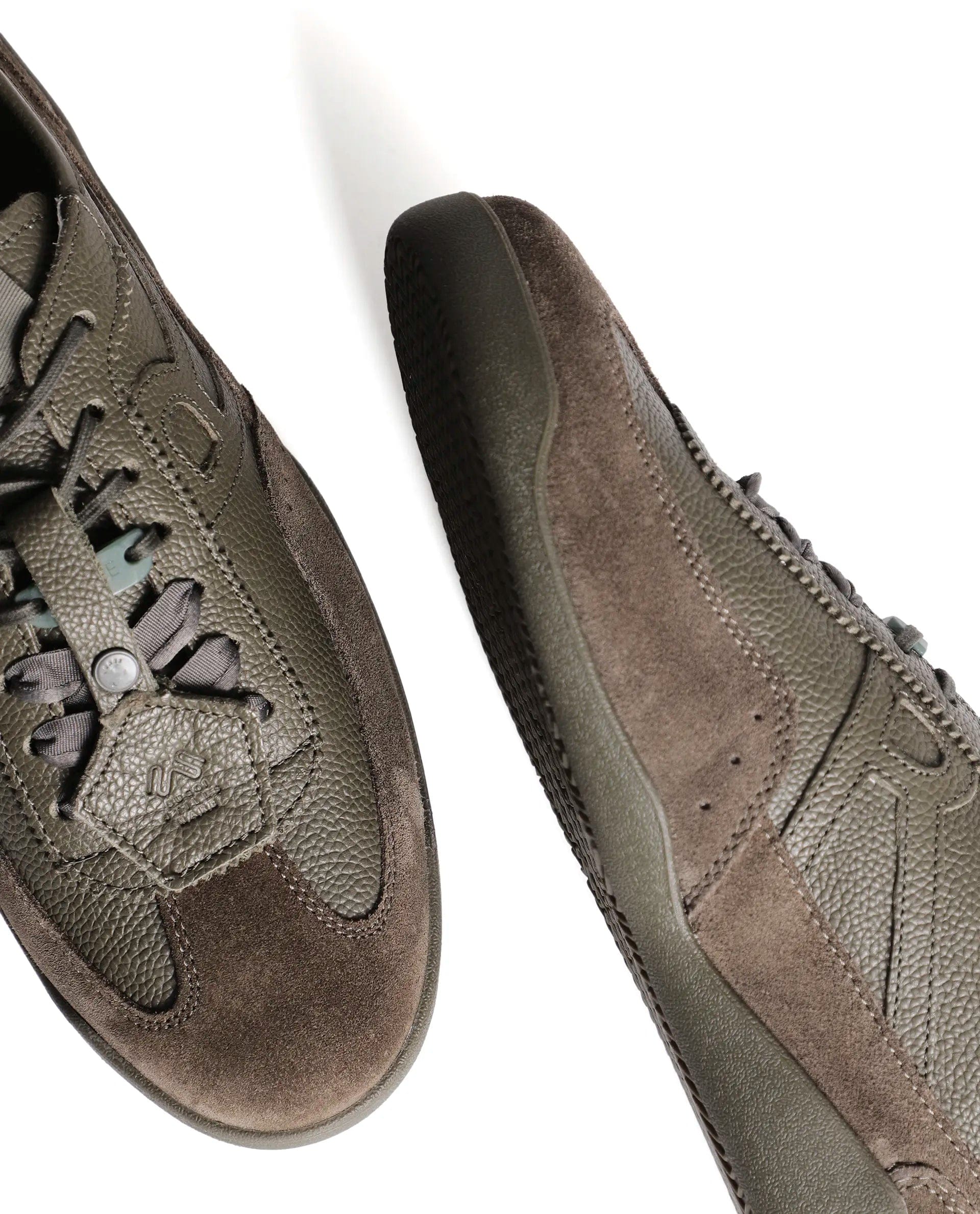 Rarez Men's Sugoi Still Primary Tent Olive Leather Regular Sneaker