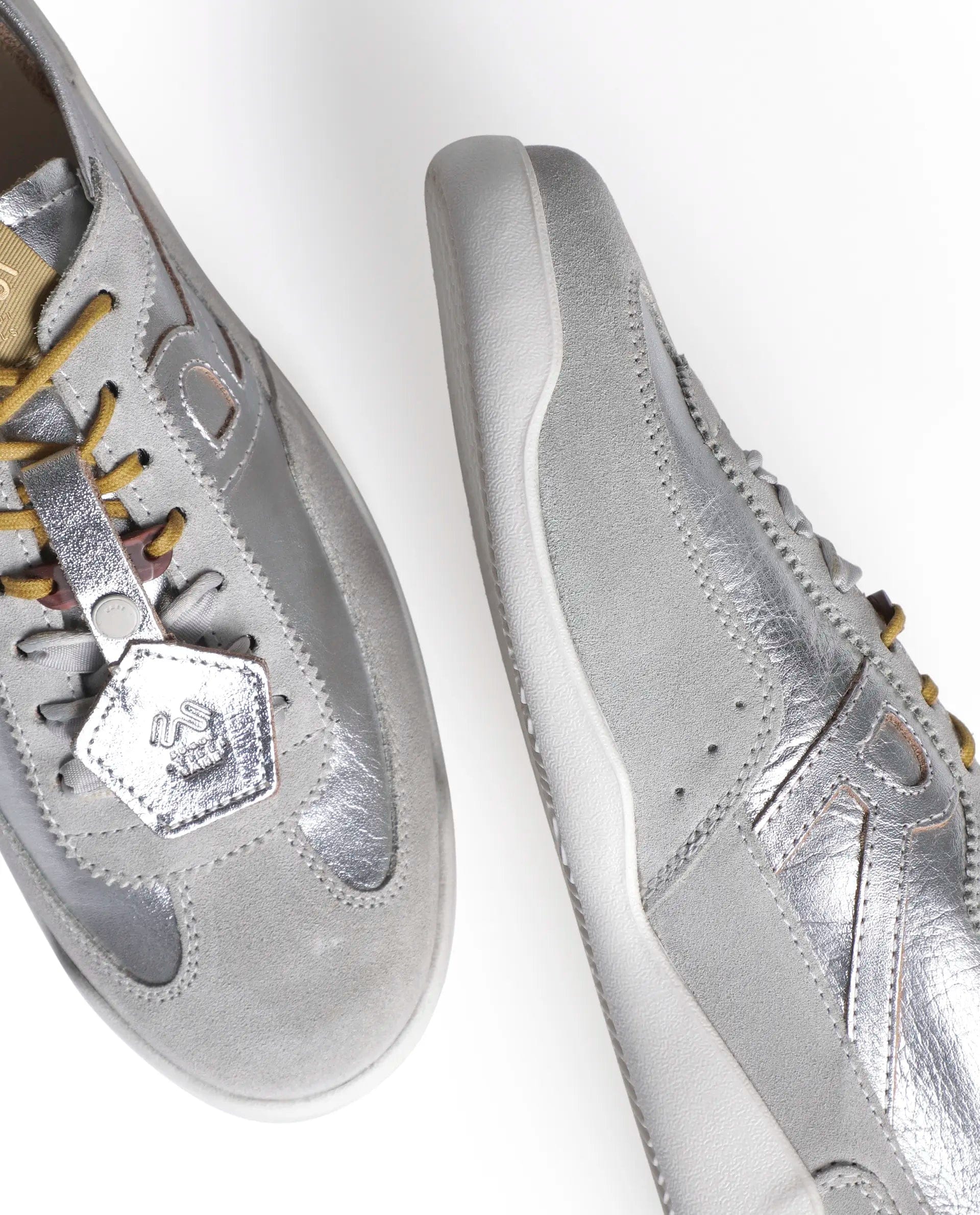 Rarez Men's Sugoi Still Primary Silver Leather Regular Sneaker