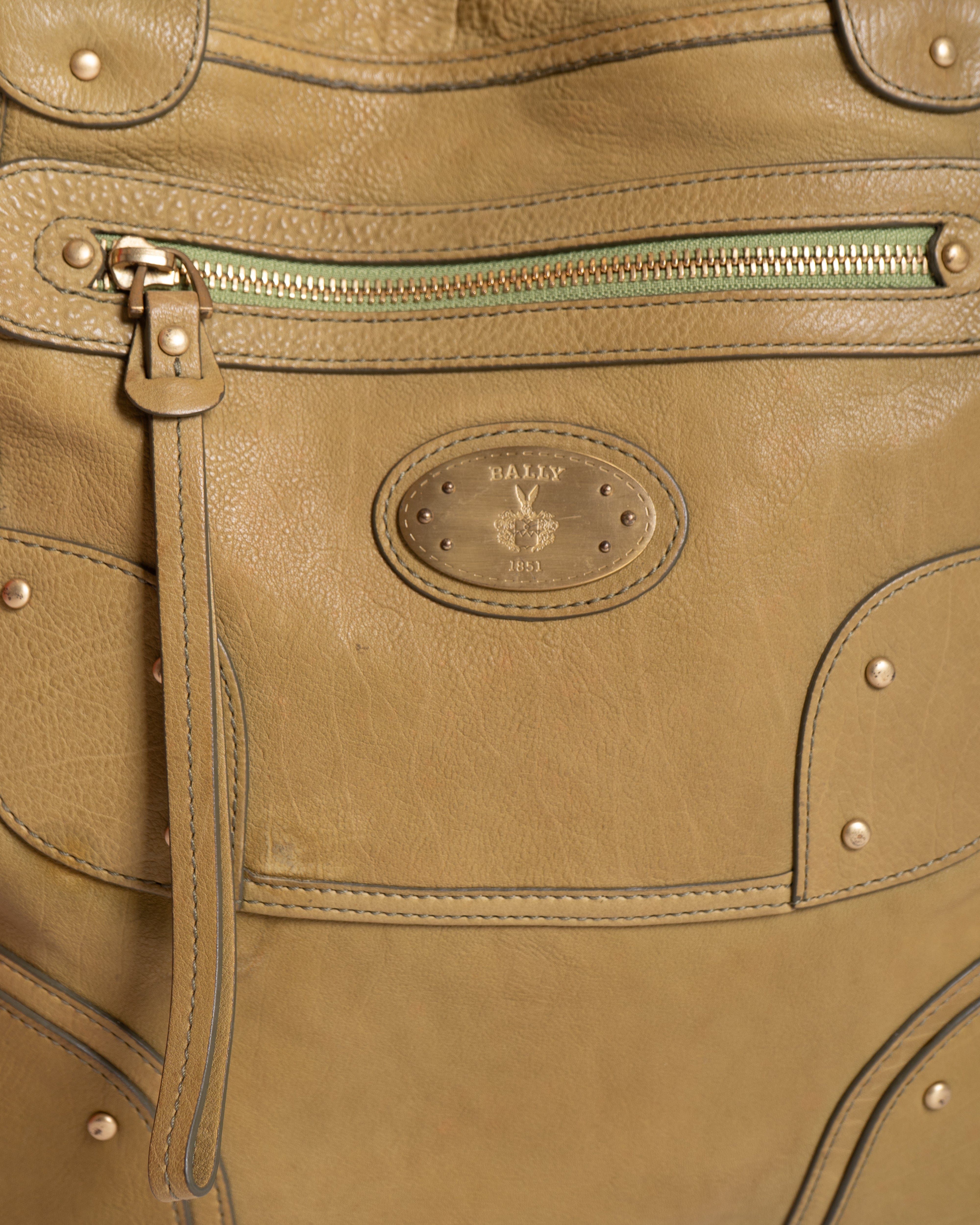 Bally Leather Handbag in Olive Green