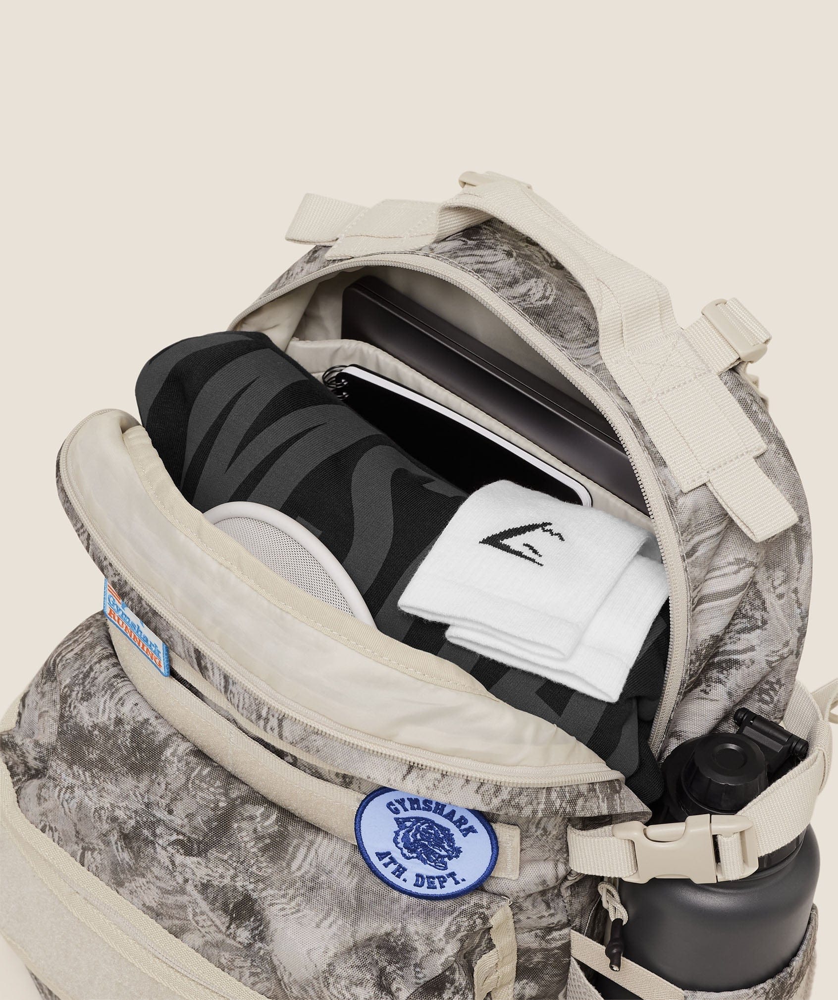 Gymshark Women's Gymshark Tactical Slouch Backpack Pebble Grey