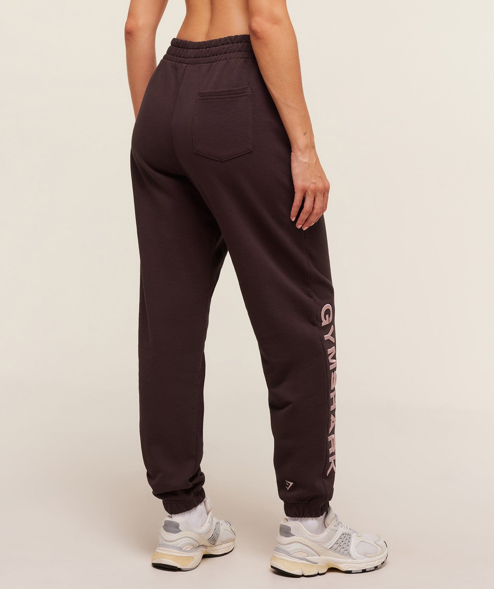Gymshark Women's Gymshark Embroidered Logo Joggers Cherry Purple