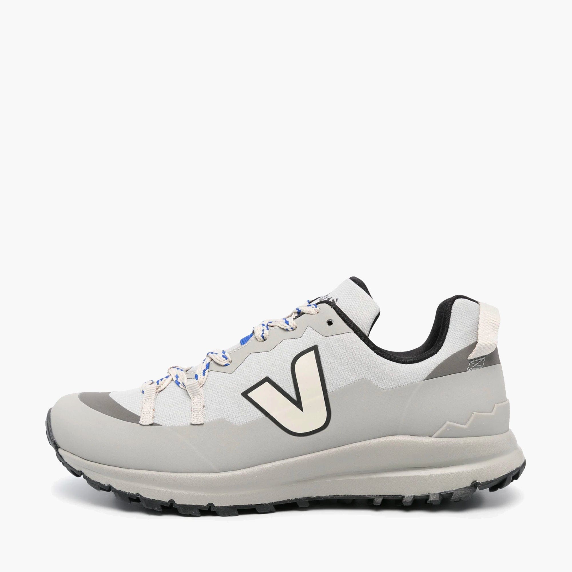 Veja x Etudes Etudes Shark
