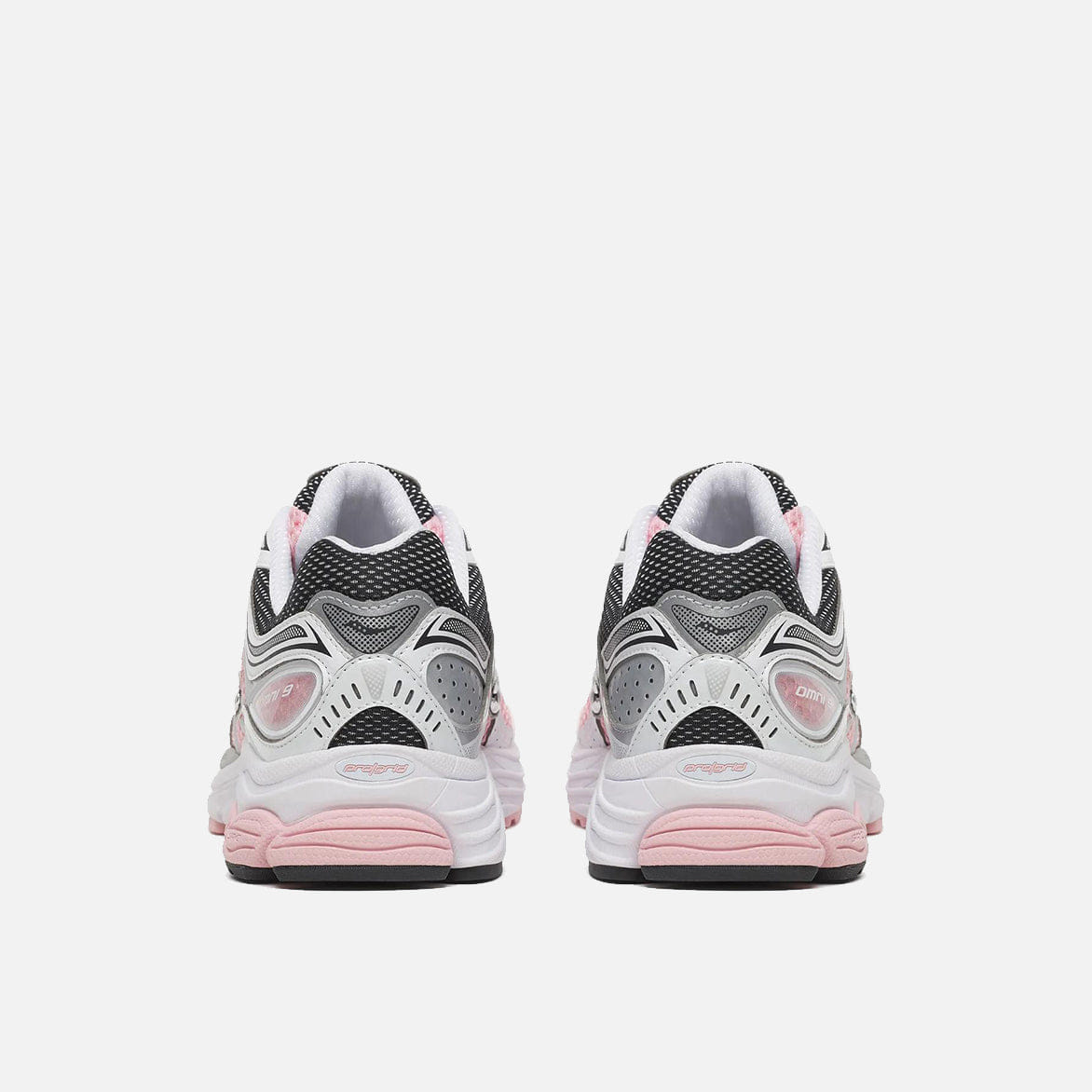 Saucony PROGRID OMNI 9 - WHITE / TOUCH PINK