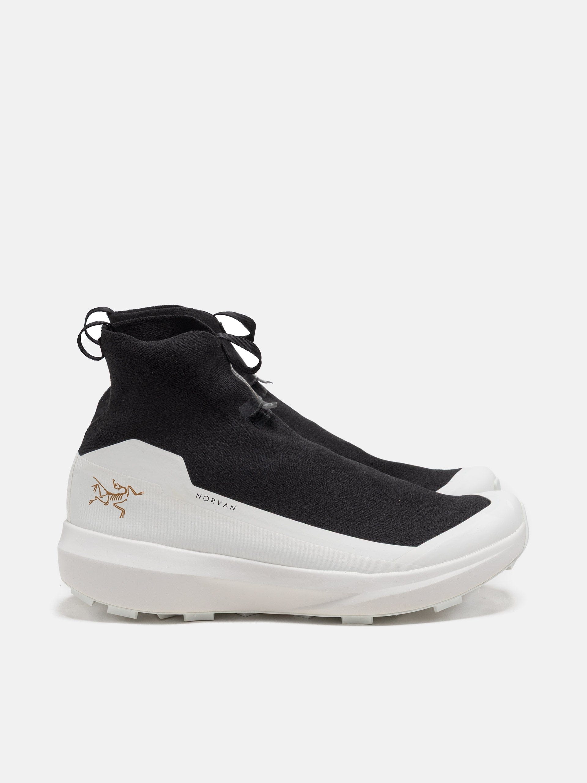 Arc'teryx Norvan 4 Nivalis Black/Arctic Silk