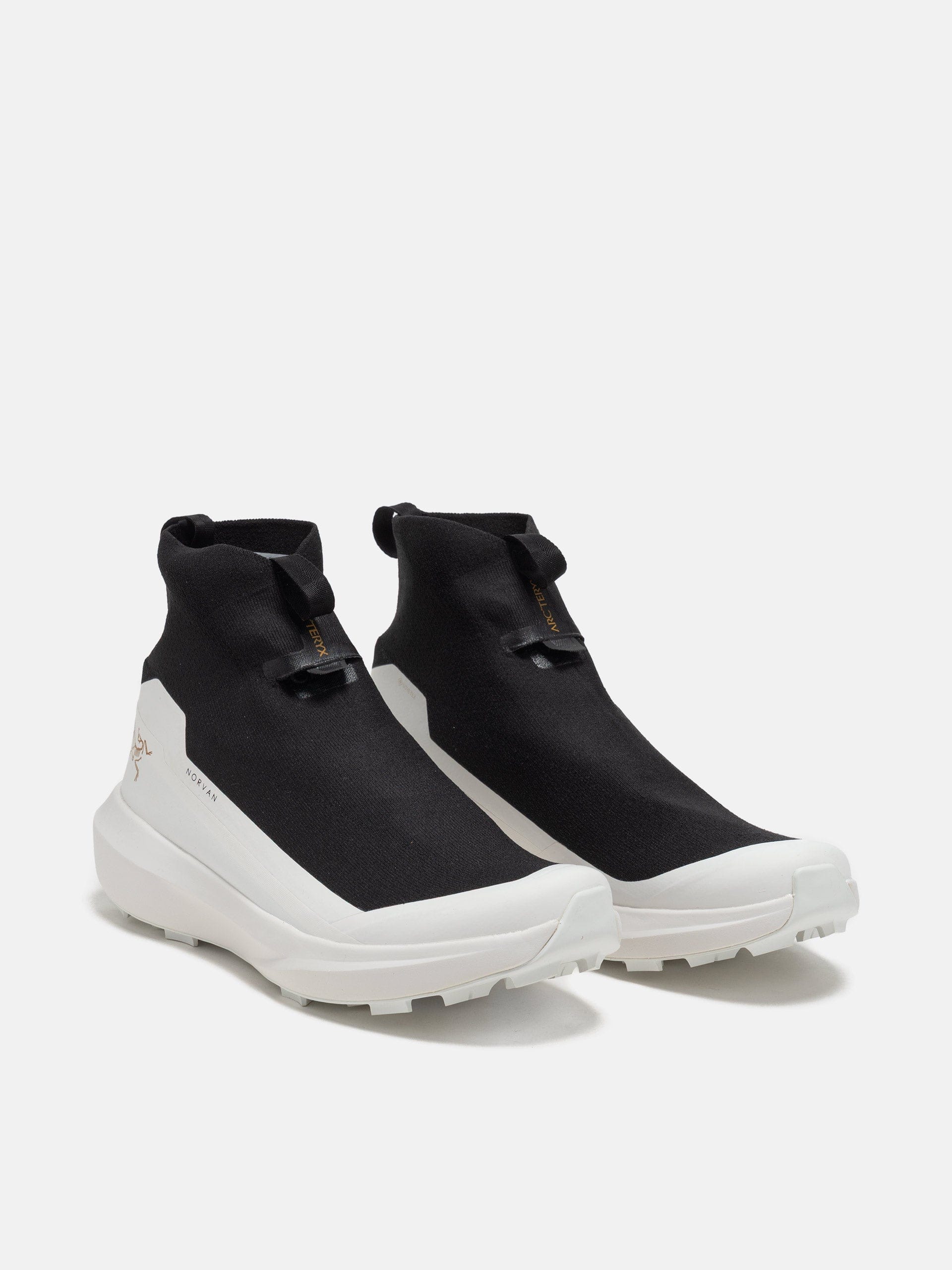 Arc'teryx Norvan 4 Nivalis Black/Arctic Silk