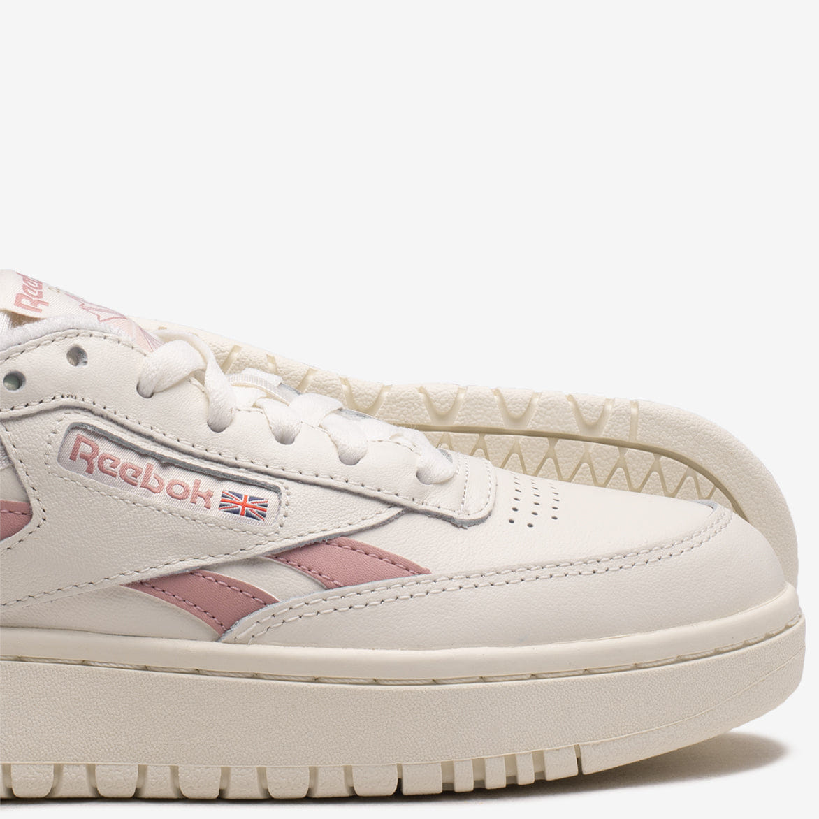 Reebok WMNS CLUB C DOUBLE REVENGE - CLOUD WHITE / SOFT ECRU / FROST BERRY