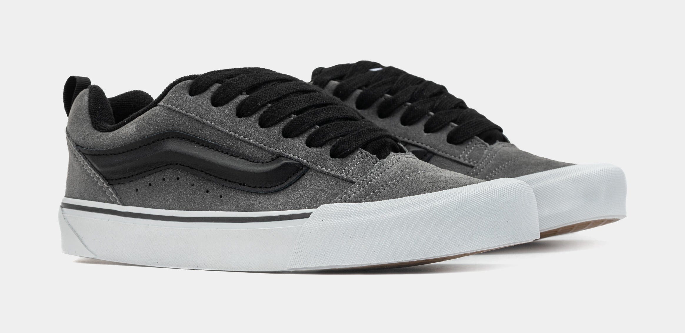 Vans Knu Skool Skate Shoes (Grey/Black)