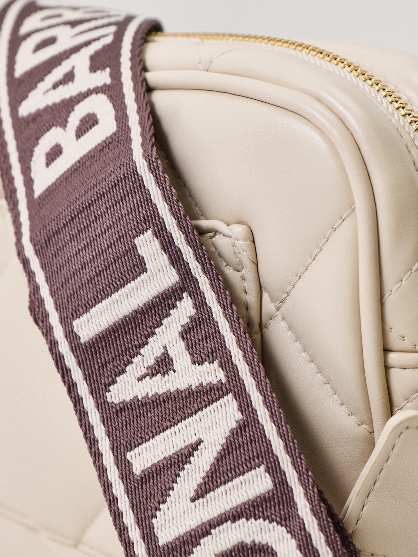 Barbour Soft Quilt Sloan Crossbody Bag Moonbeam