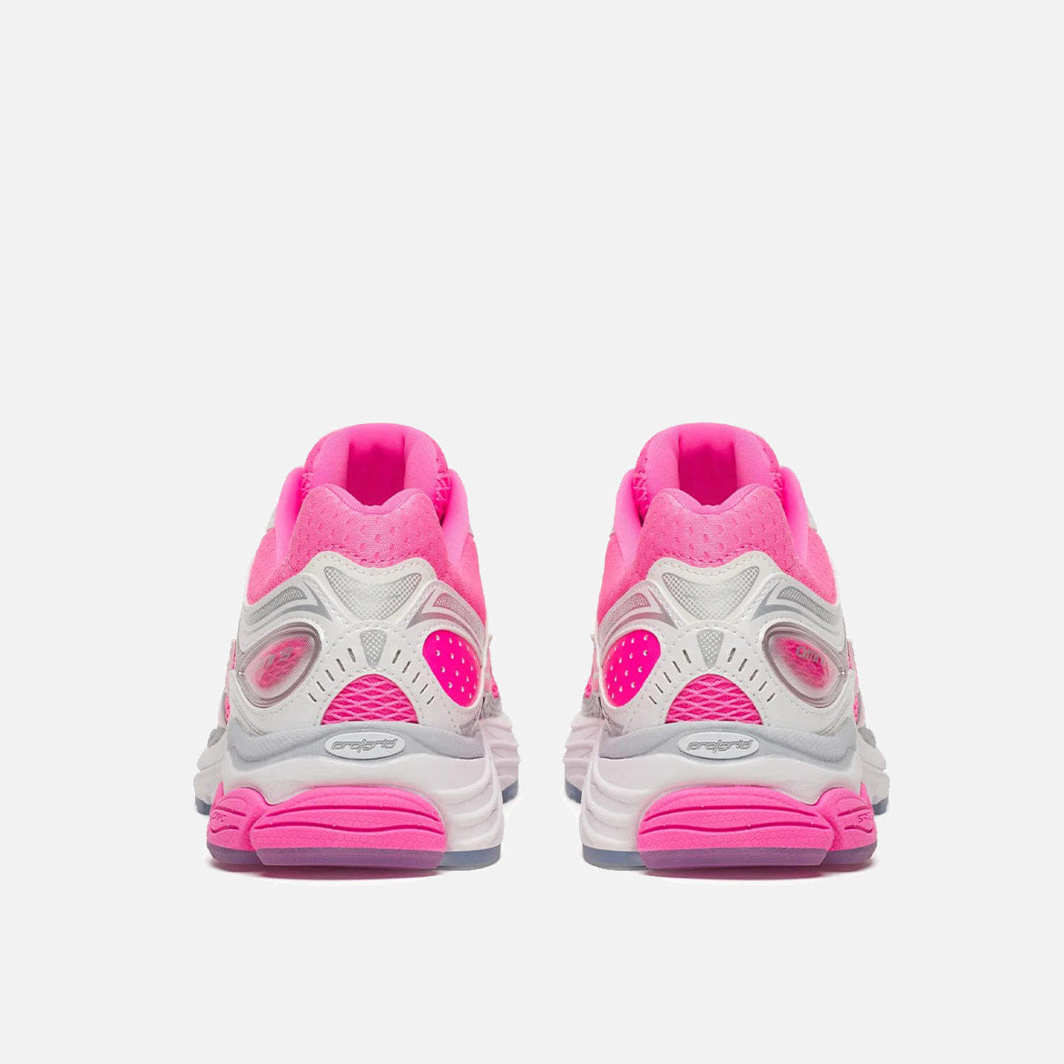 Saucony PROGRID OMNI 9 - PINK