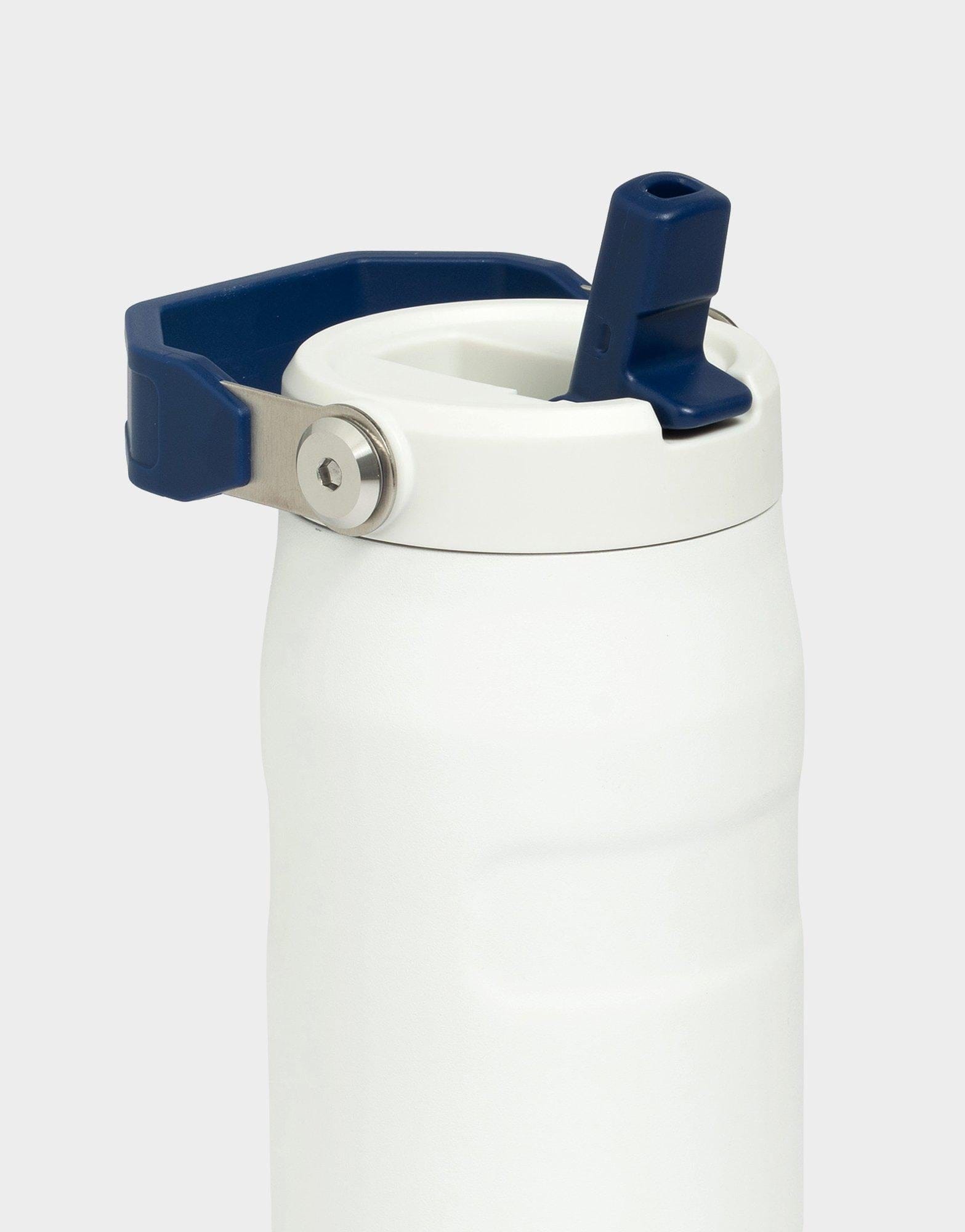 Stanley 24 oz AeroLight Flip Straw Country Collection