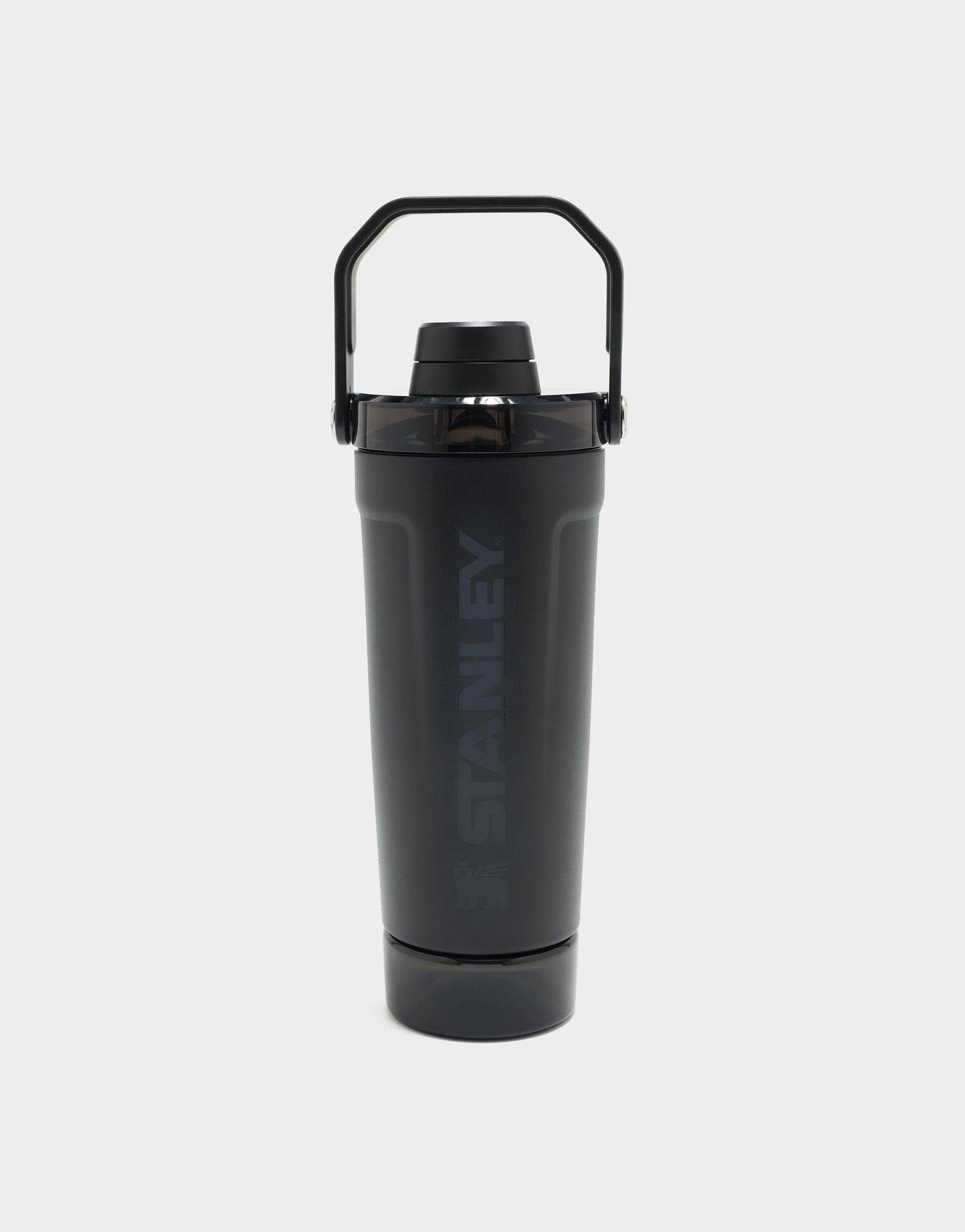 Stanley 20 oz Activate Shaker Bottle 2.0