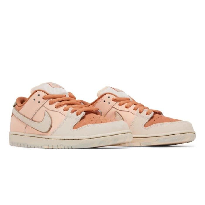 HYPE Elixir SB Dunk Low Trocadéro Gardens