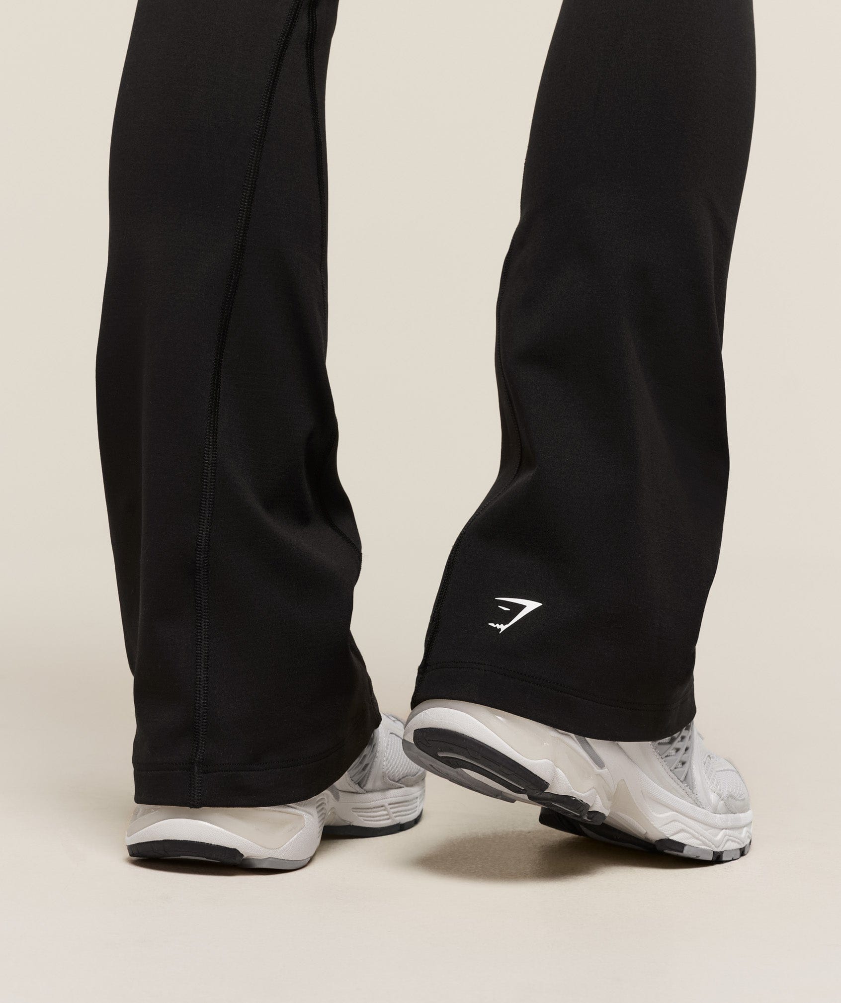 Gymshark Women's Gymshark Vital Soft Flared Leggings Black