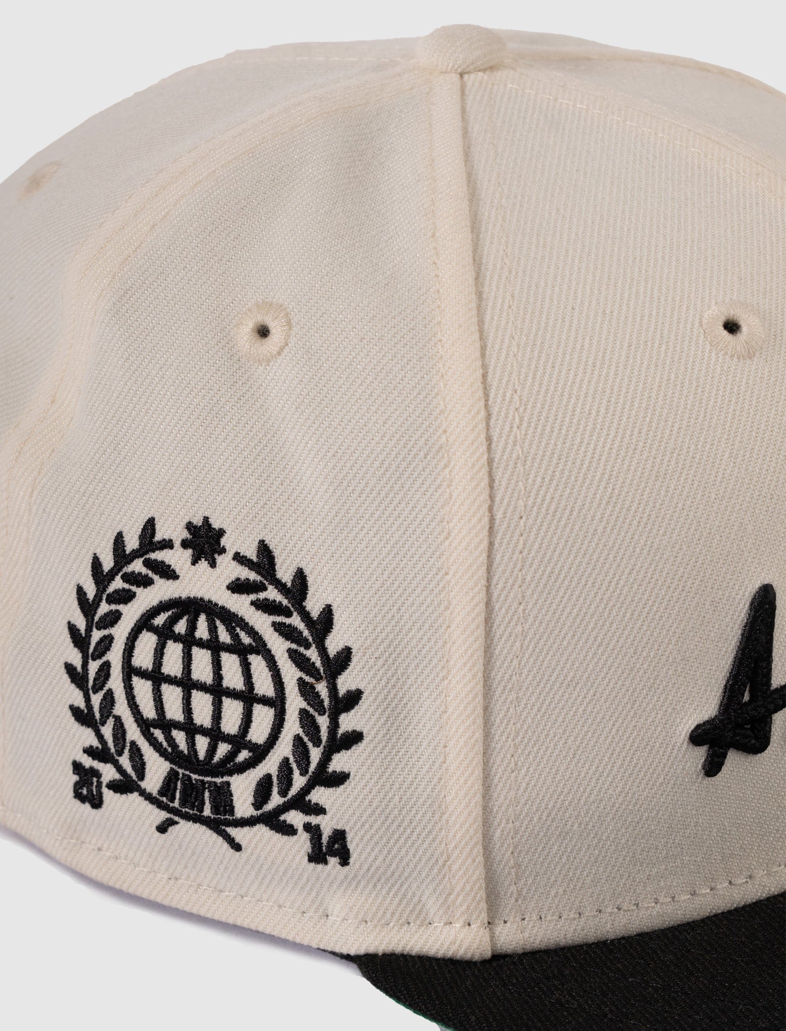 NEW ERA A MA MANIÉRE CHAIN FITTED HAT BLACK