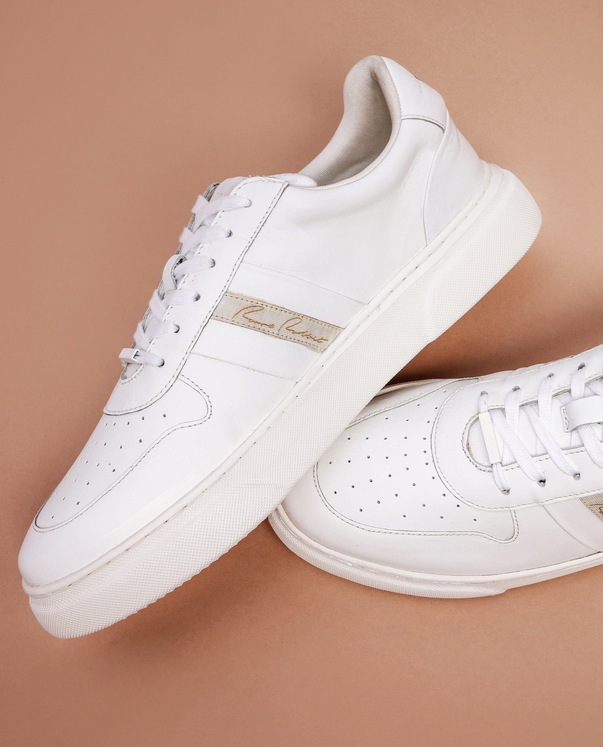 RAREZ Rare Rabbit Mens Polaris White Round Toe Low Top Lace - Up Sneaker Shoes