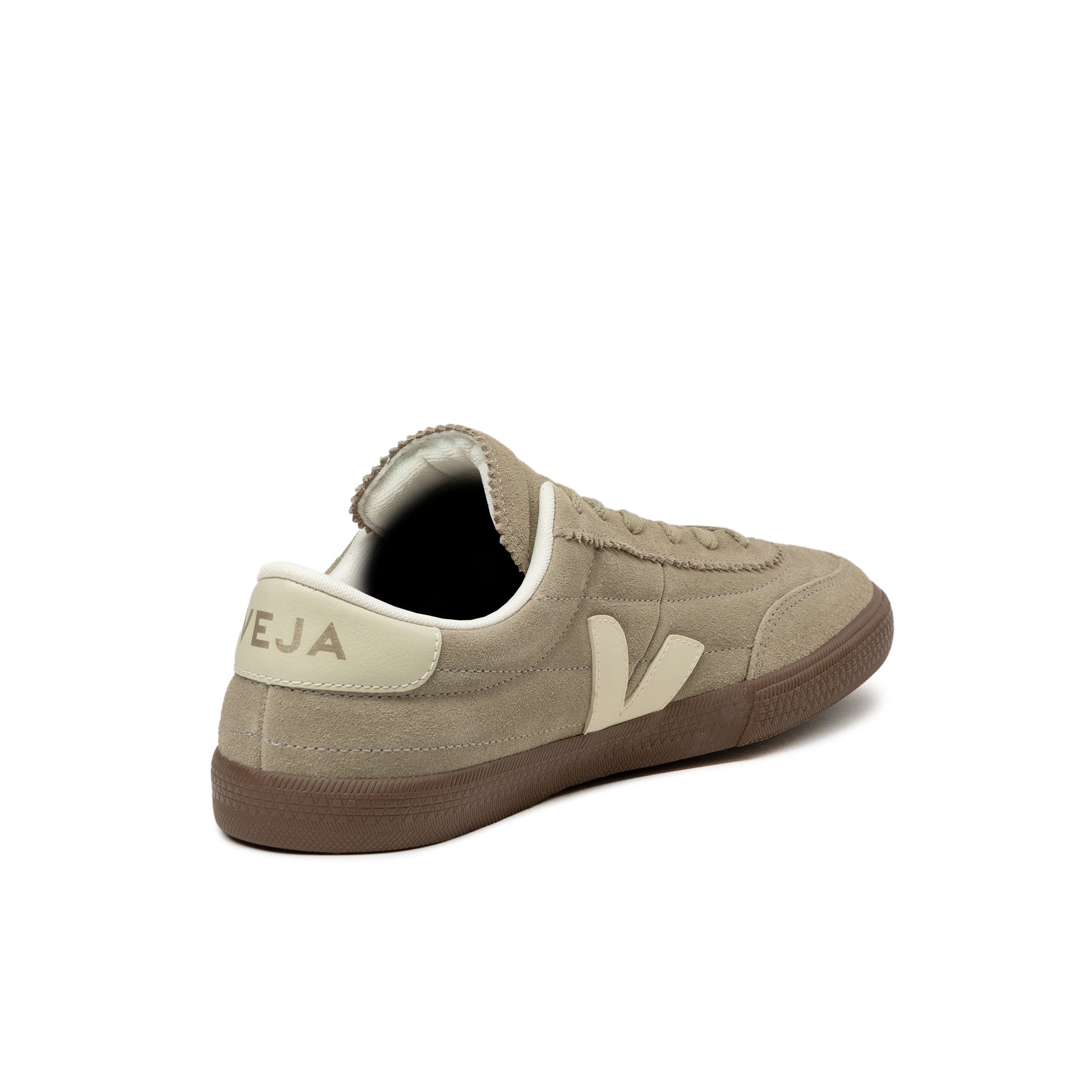 Veja Panenka *Suede*