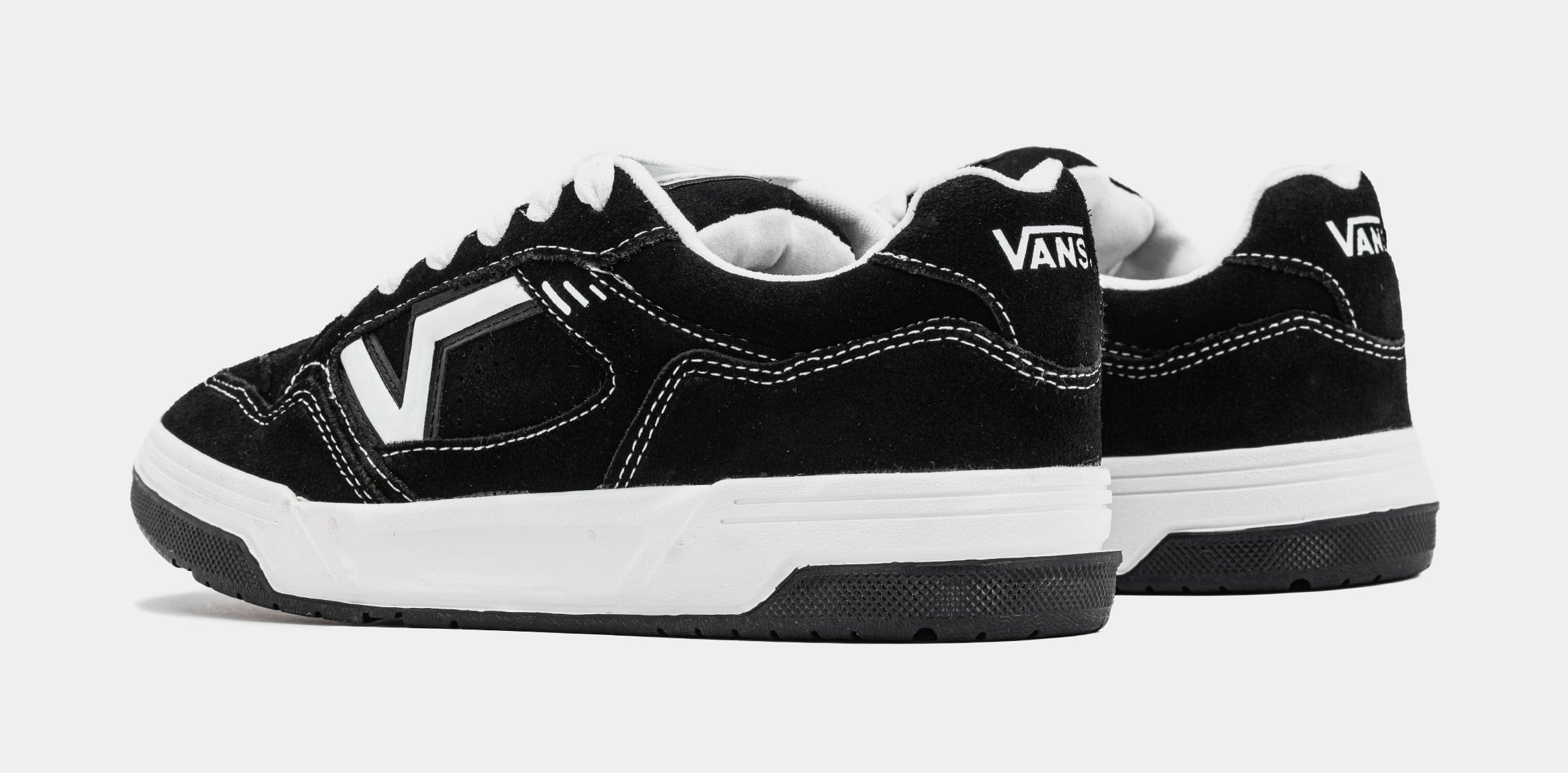 Vans Upland Mens Skate Shoes (Black/White)
