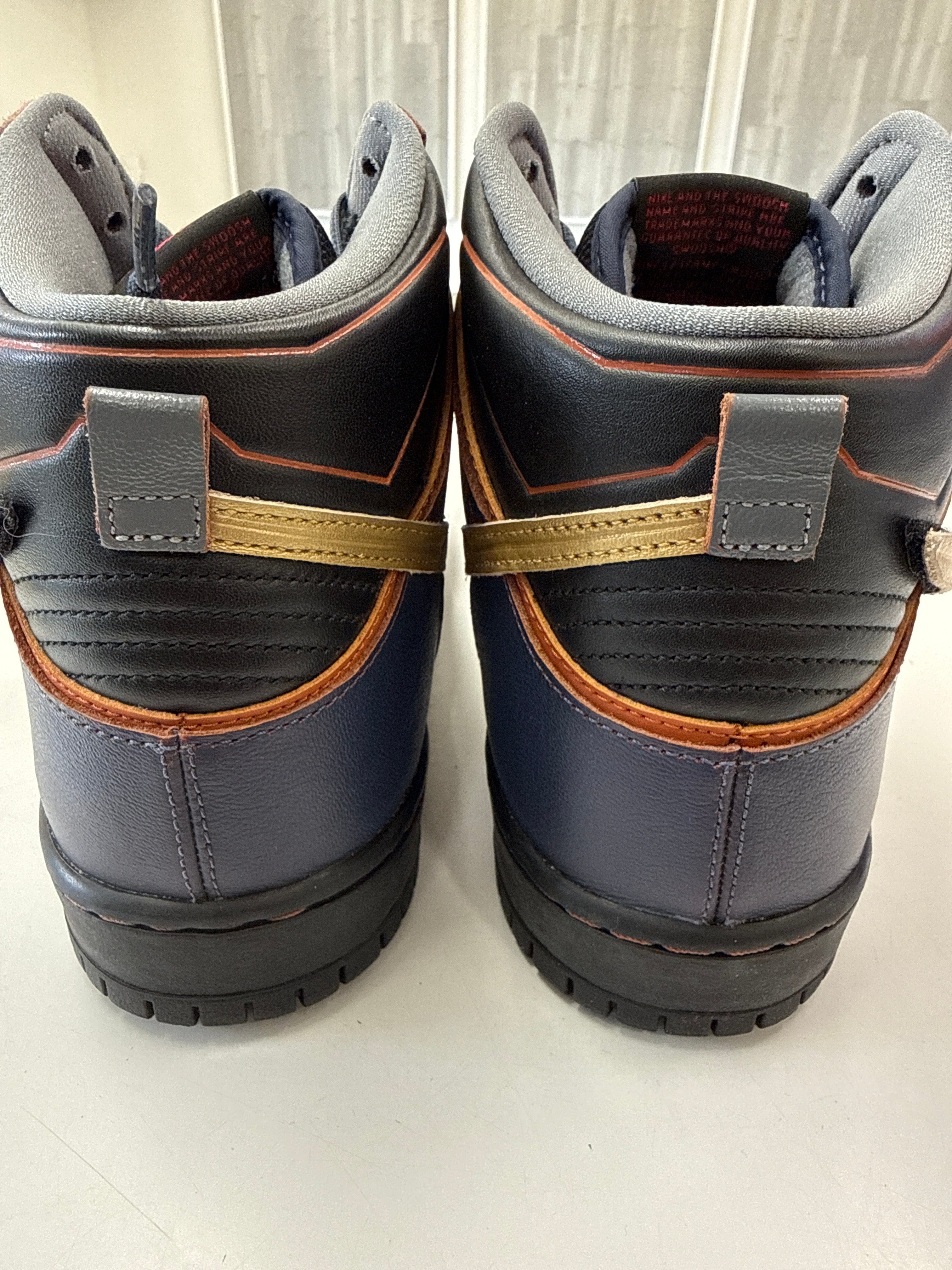 High SB DUNK HIGH PRO QS GUNDAM BANSHEE - SIZE 10.5 (WORN)