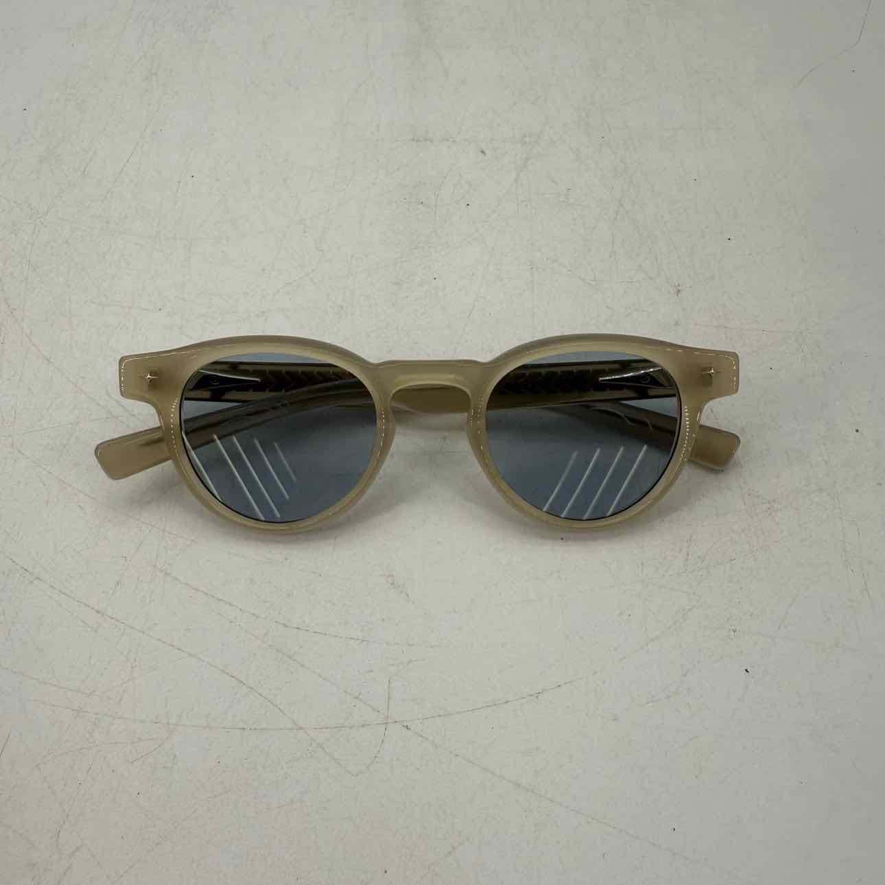 Gentle Monster Sunglasses VON IC3 New Ivory Size OS