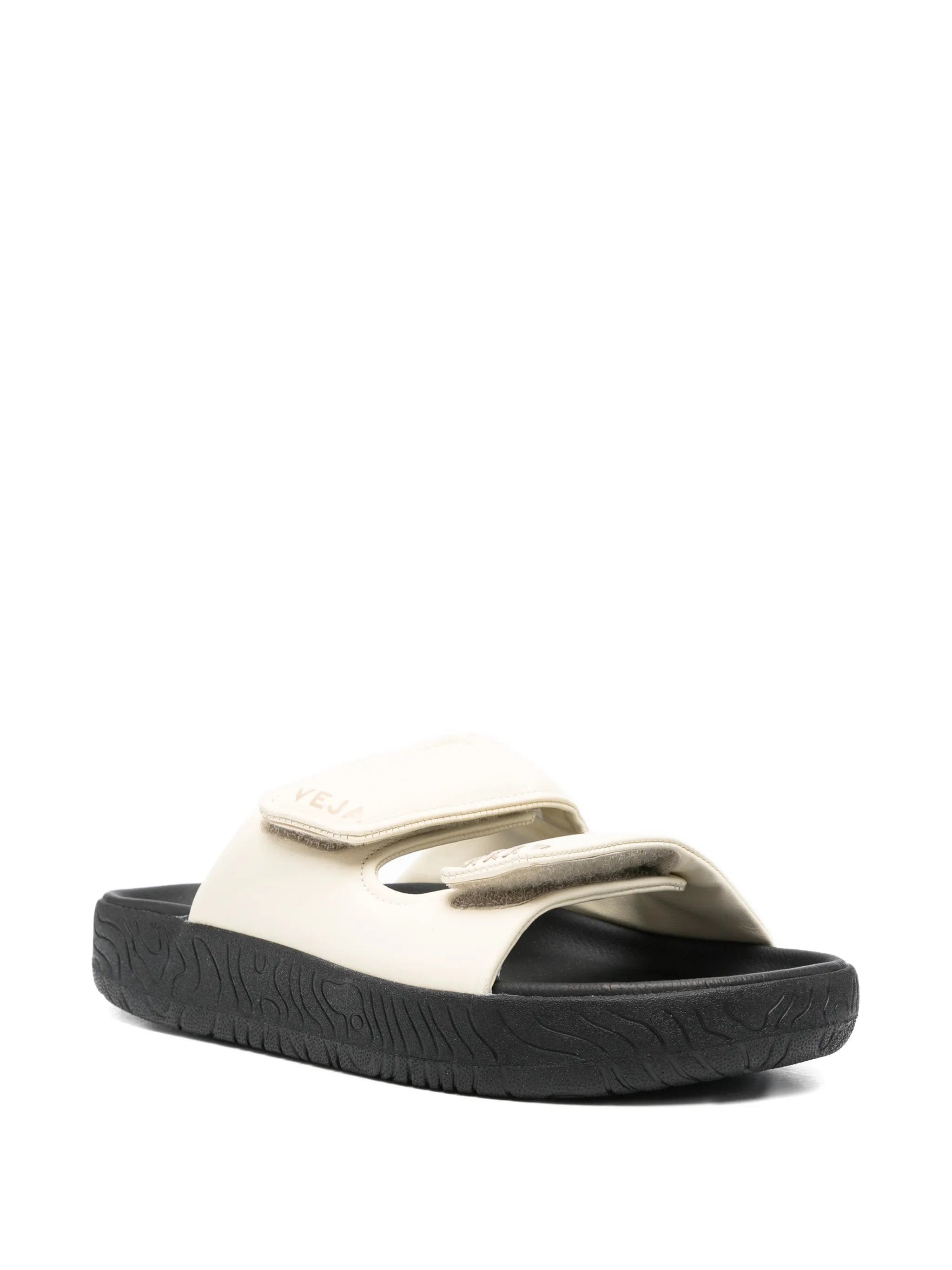 VEJA Etna bold sandals