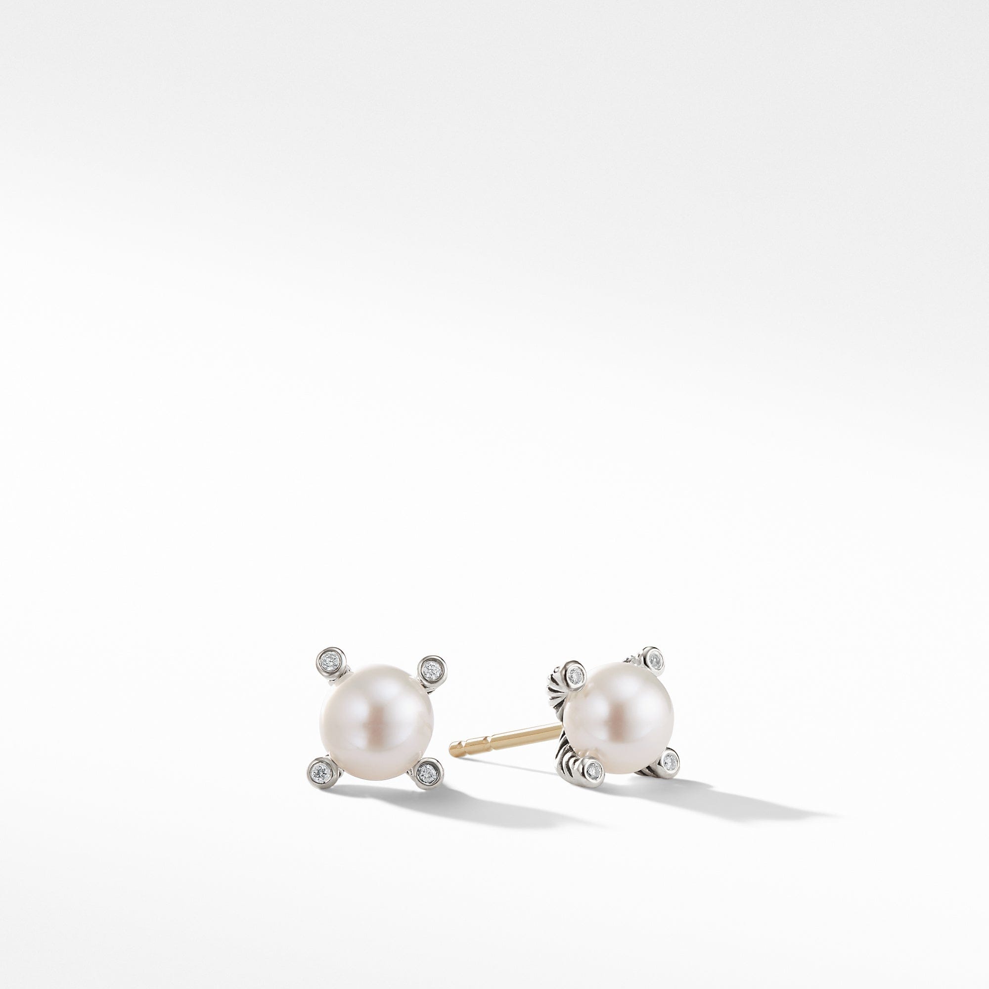 David Yurman Small Pearl Earrings with Diamonds - E09009DSSDPEDI