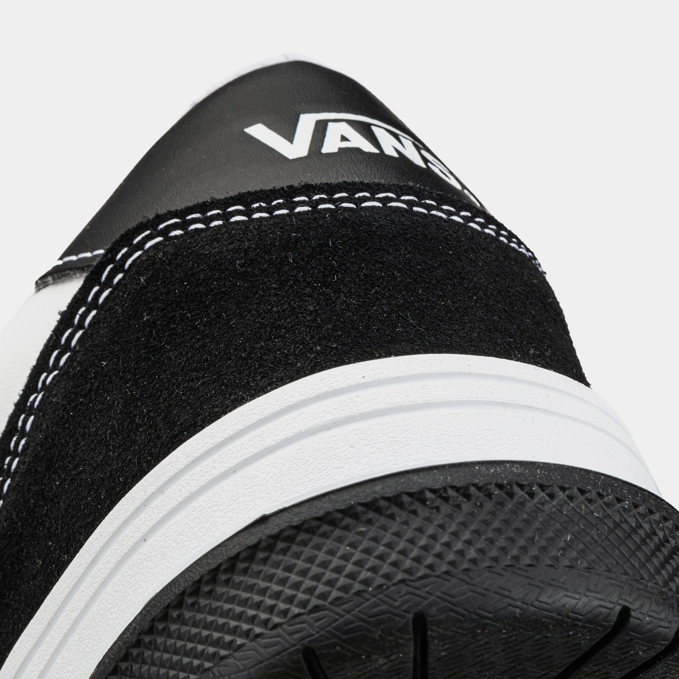Vans Hylane Mens Skate Shoes (Black/White)